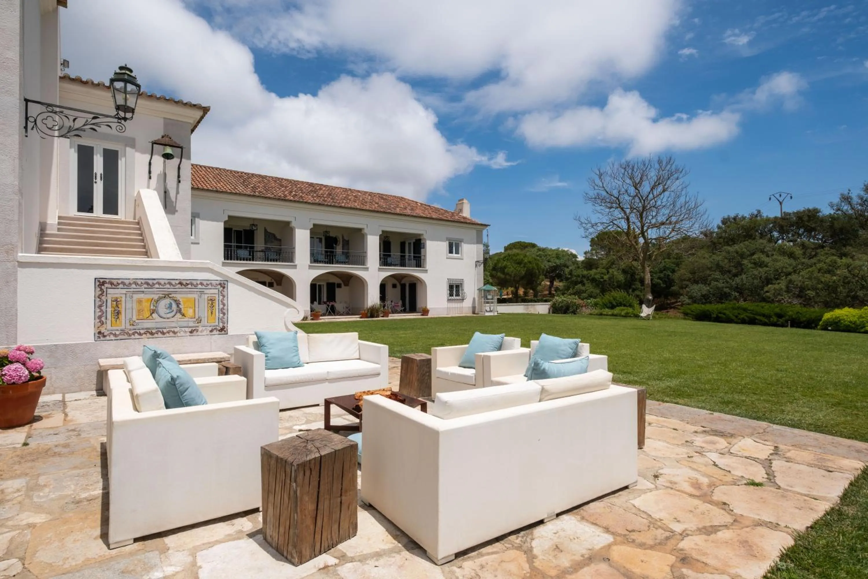 Patio in Hotel Casa Palmela - Small Luxury Hotels of The World, Hotel & Villas