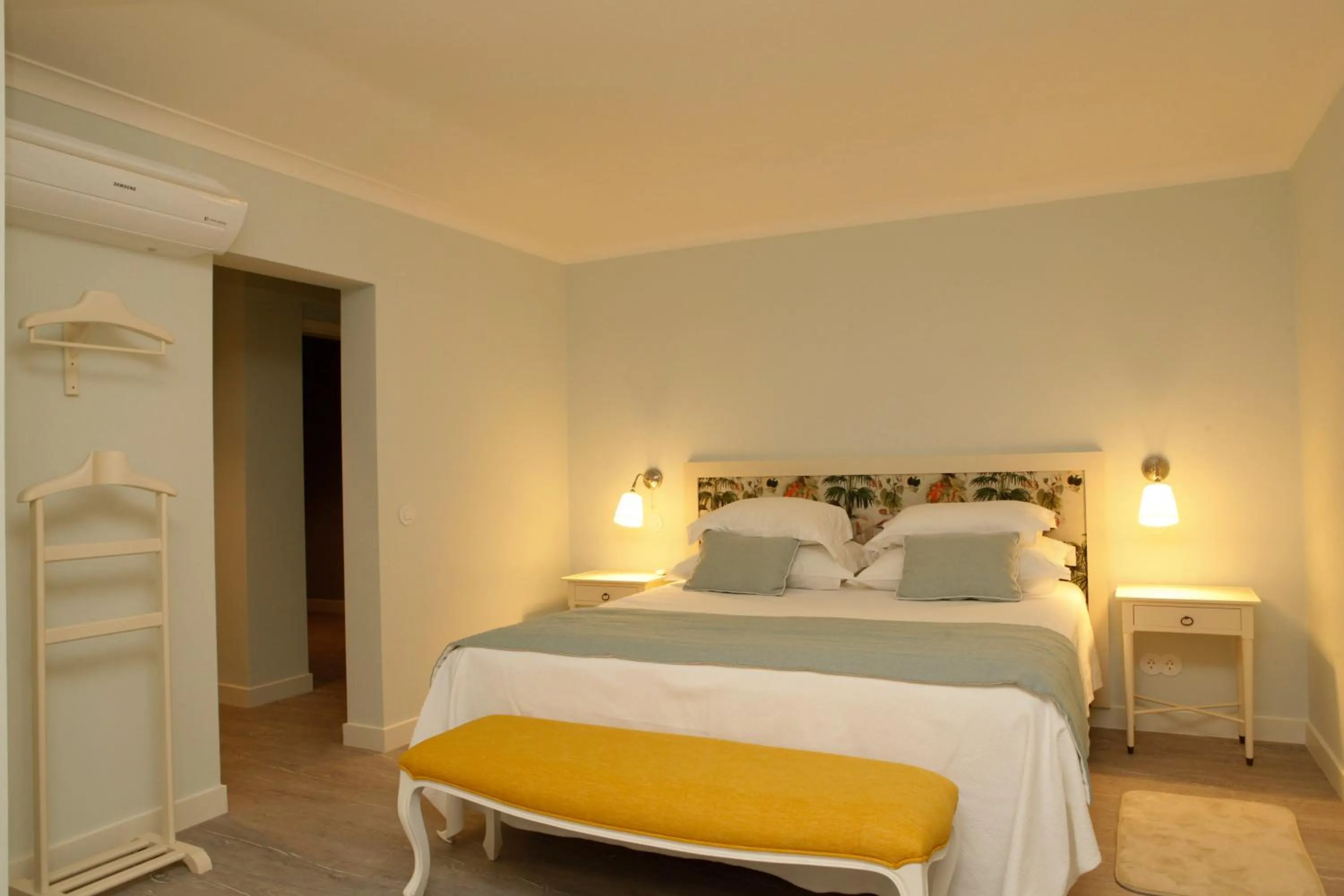 Bedroom, Bed in Hotel Casa Palmela - Small Luxury Hotels of The World, Hotel & Villas