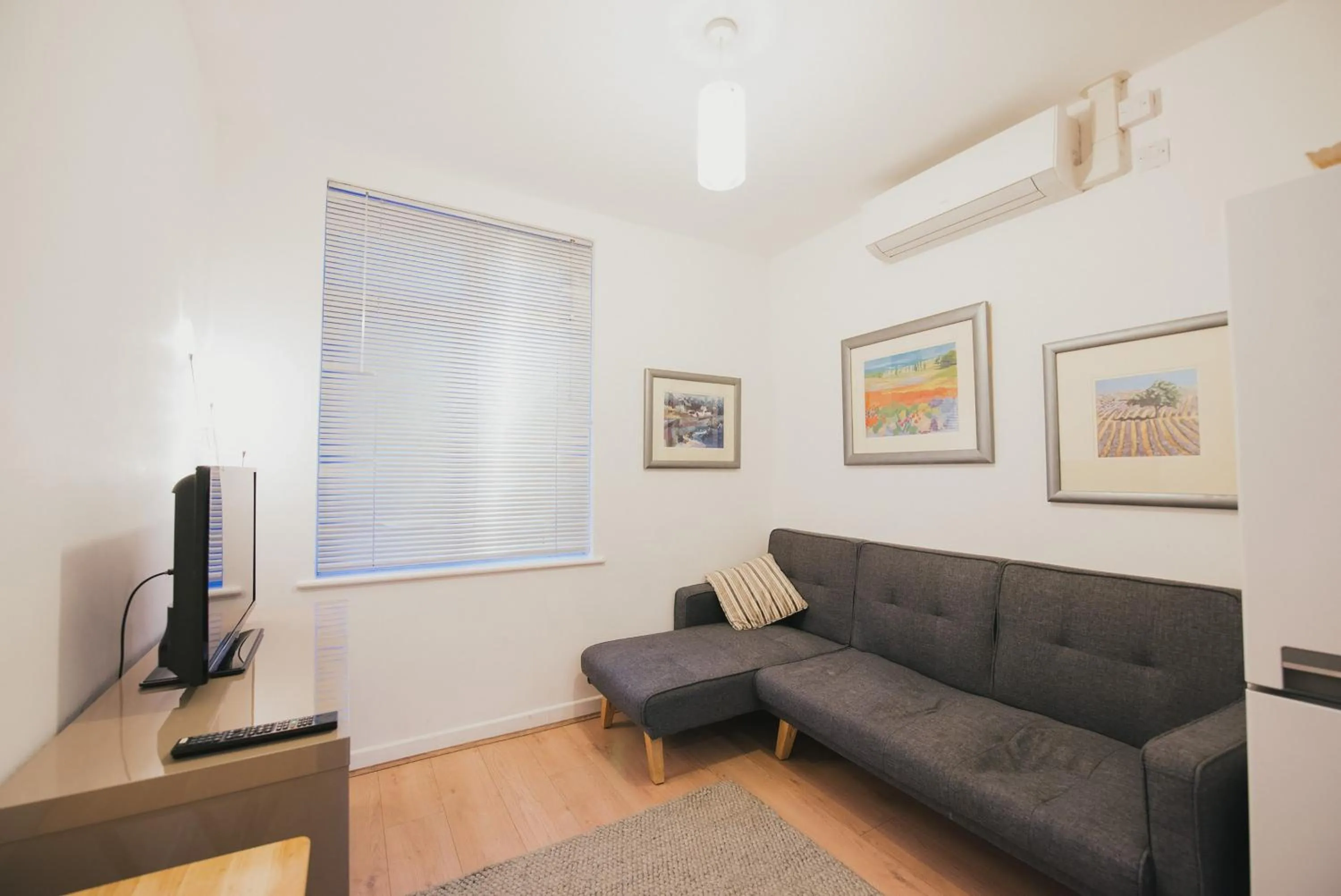 Living room in Home Sweet Home by Paymán Club