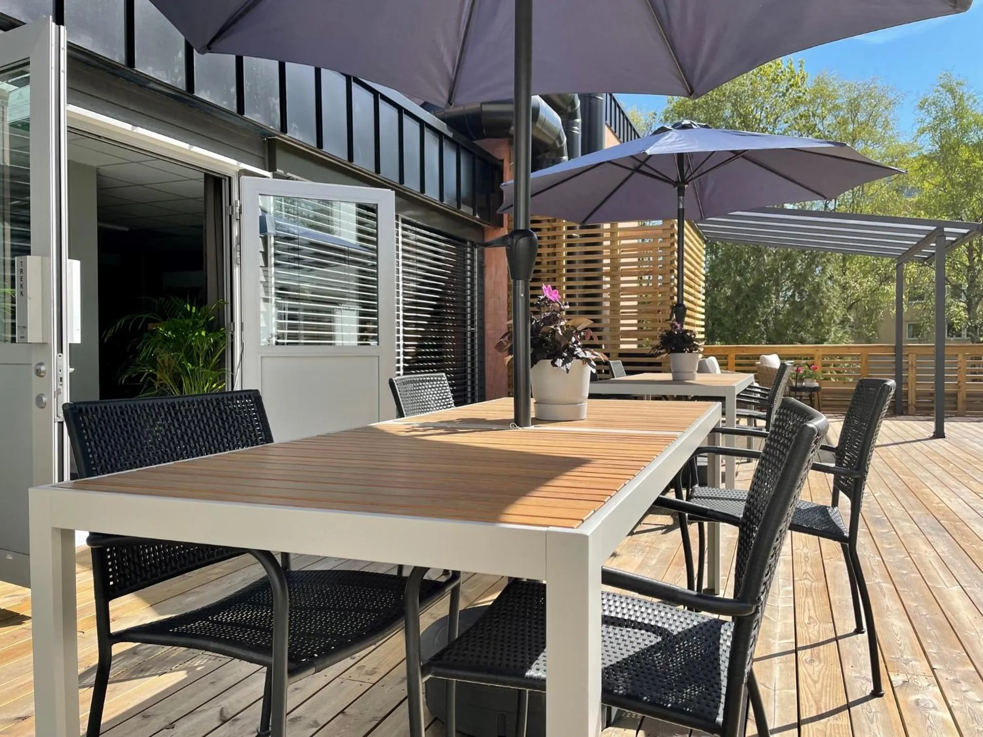 Patio in Emma Gjestehus