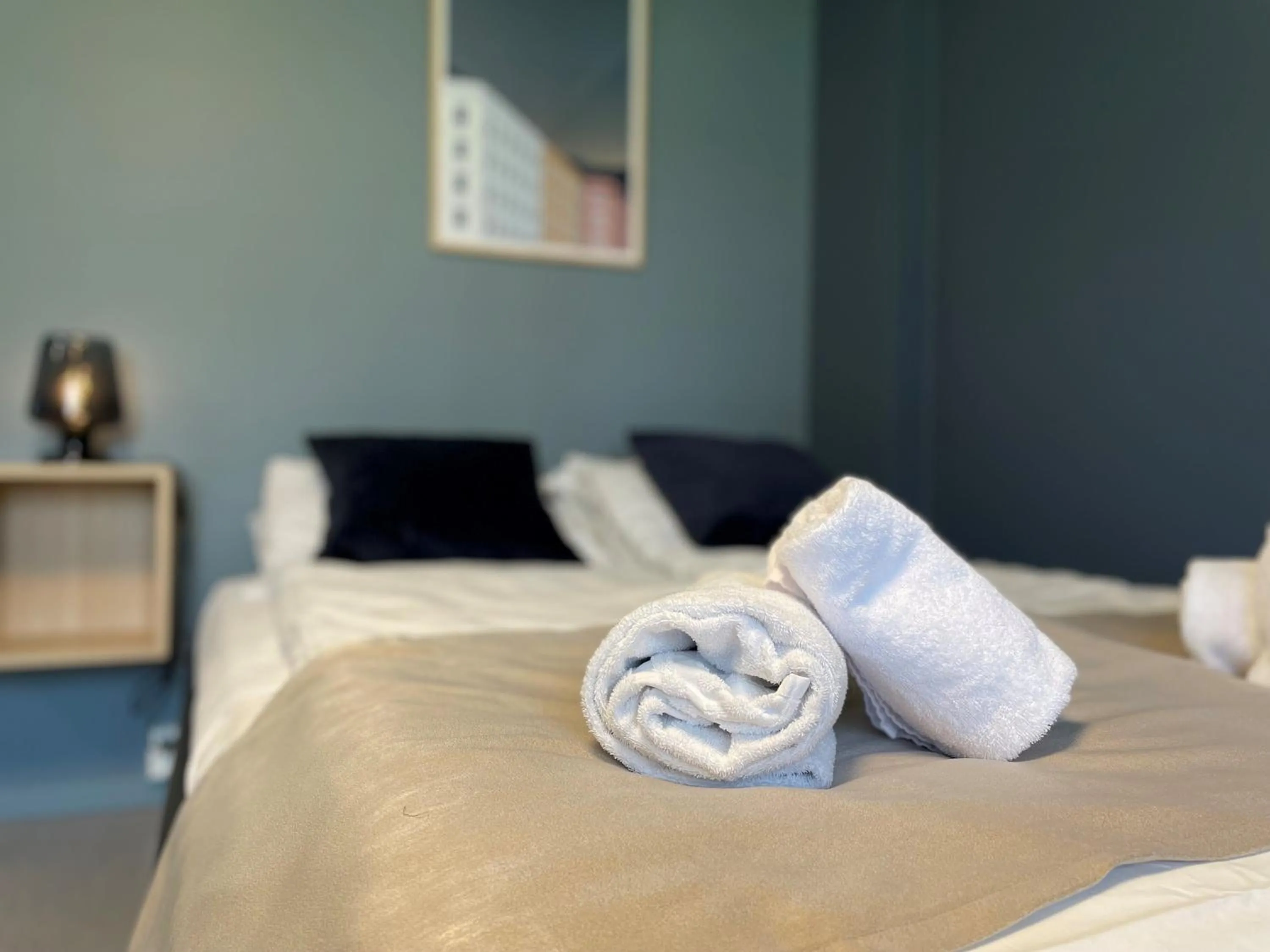 Bedroom, Bed in Emma Gjestehus