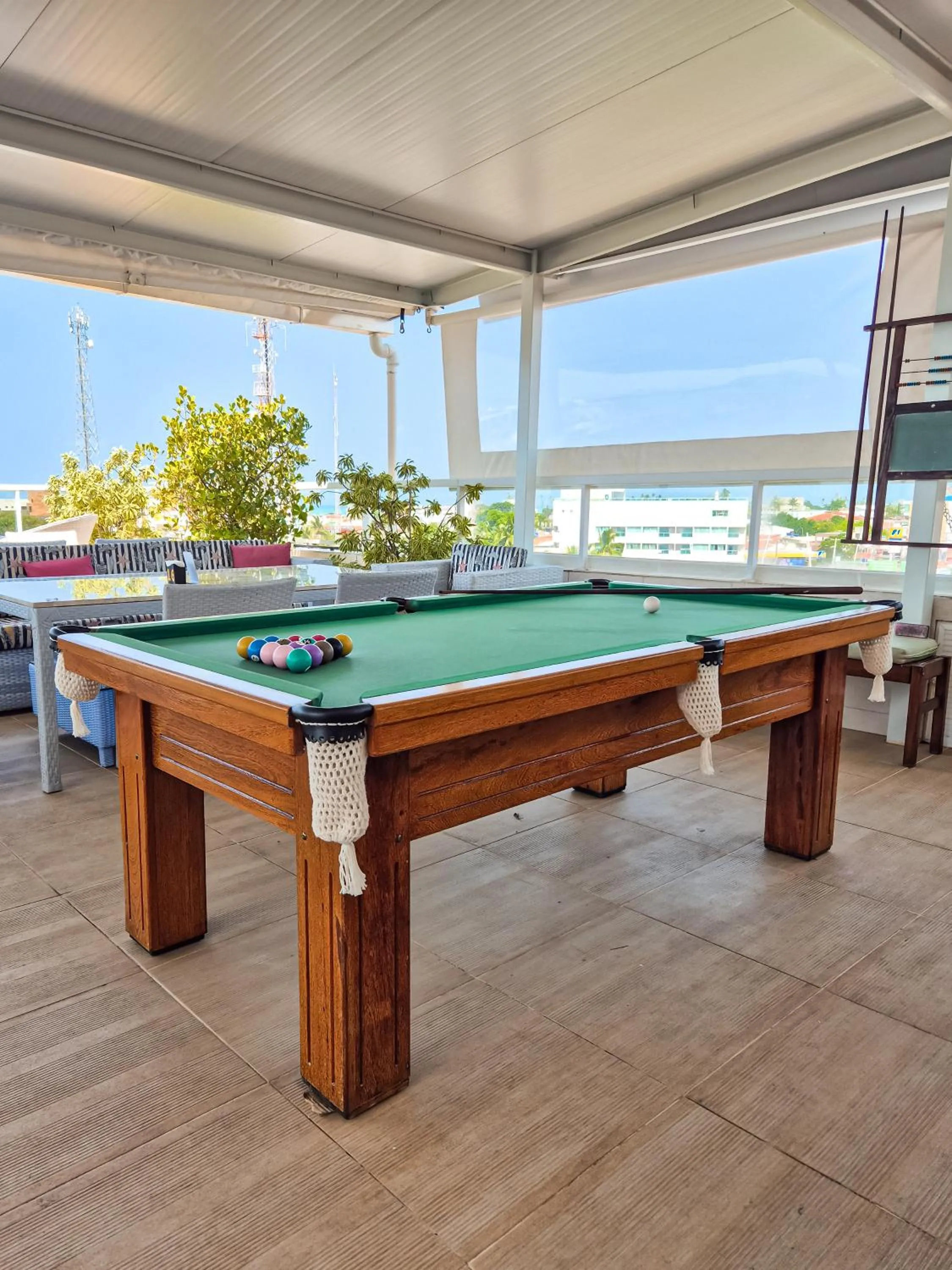 Restaurant/places to eat in Pousada Marie Claire Flats