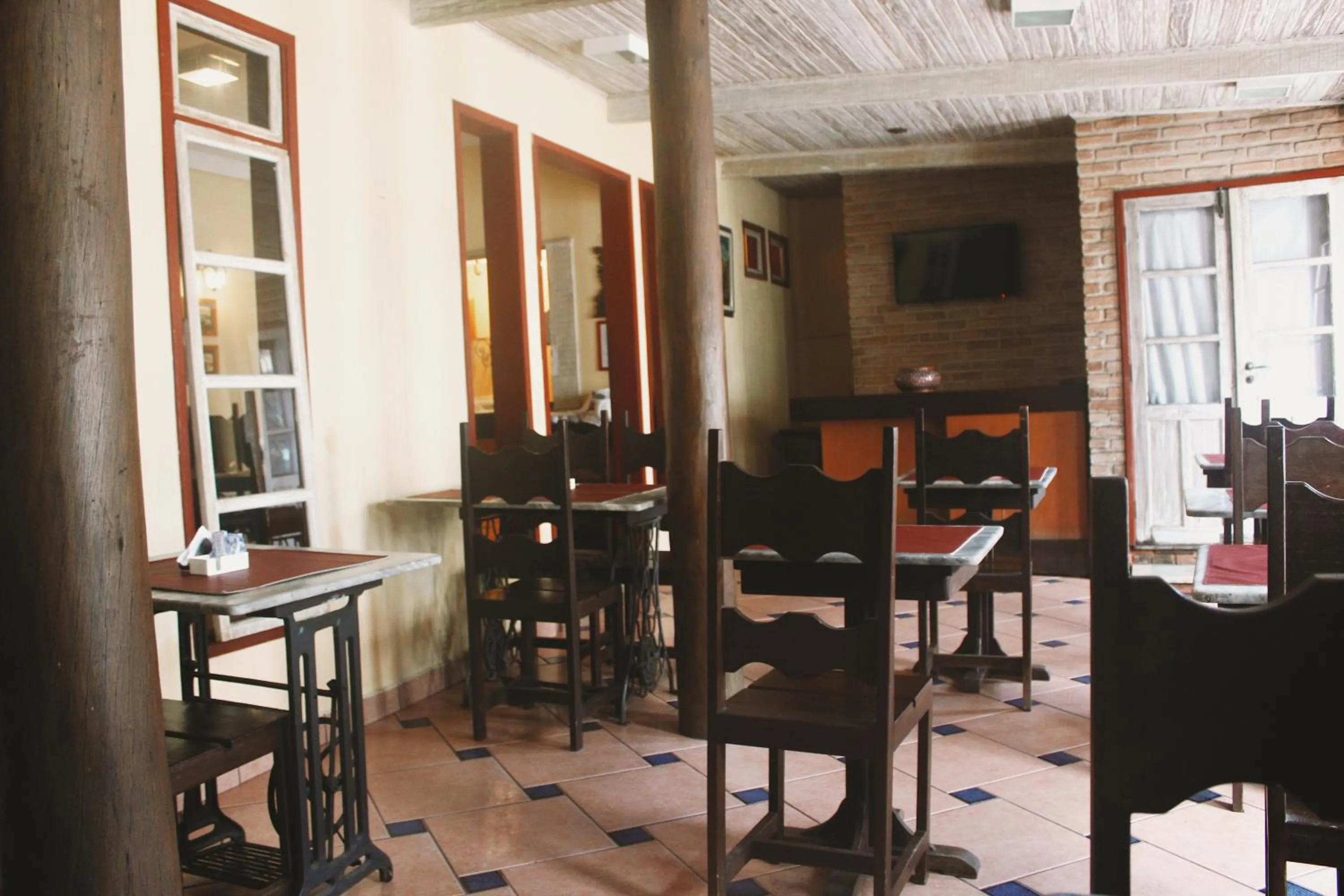 Restaurant/places to eat in Hotel Pousada Del Rey