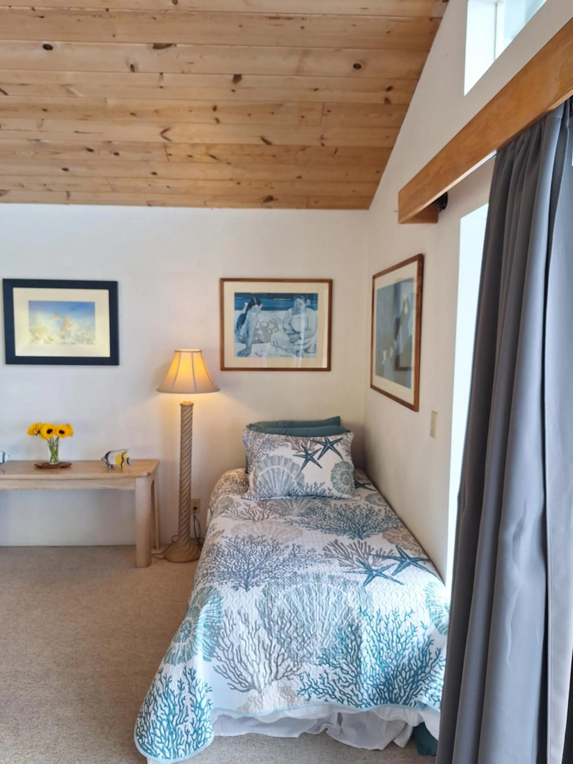 Bed in Belle Vue Waimea B&B Corporation - Big Island of Hawaii