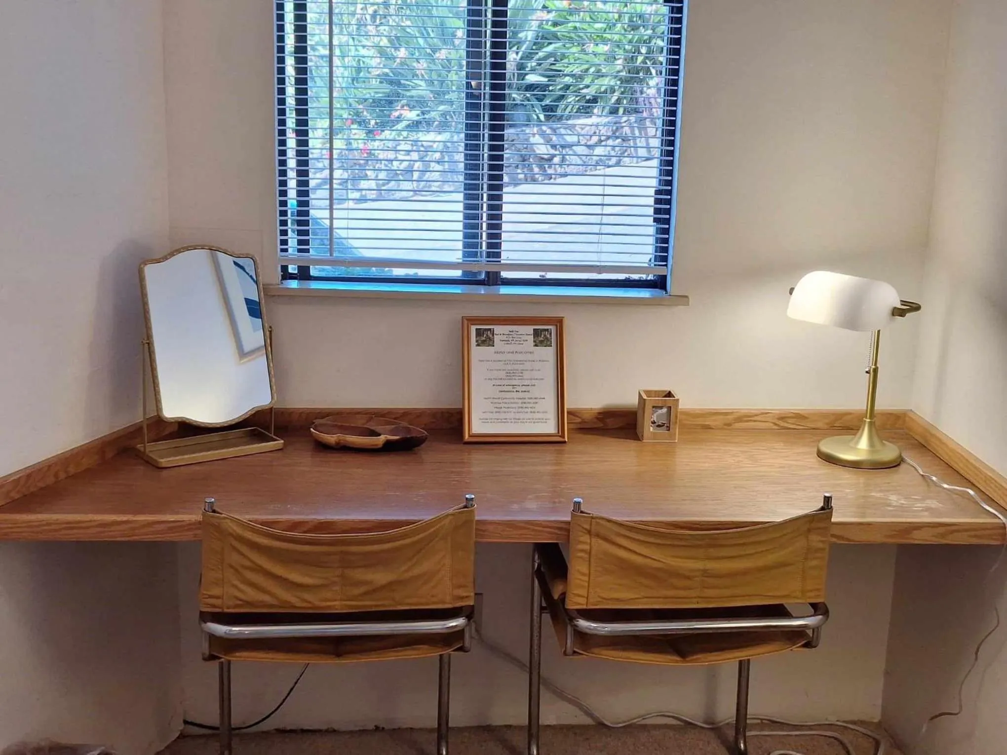 Seating area in Belle Vue Waimea B&B Corporation - Big Island of Hawaii