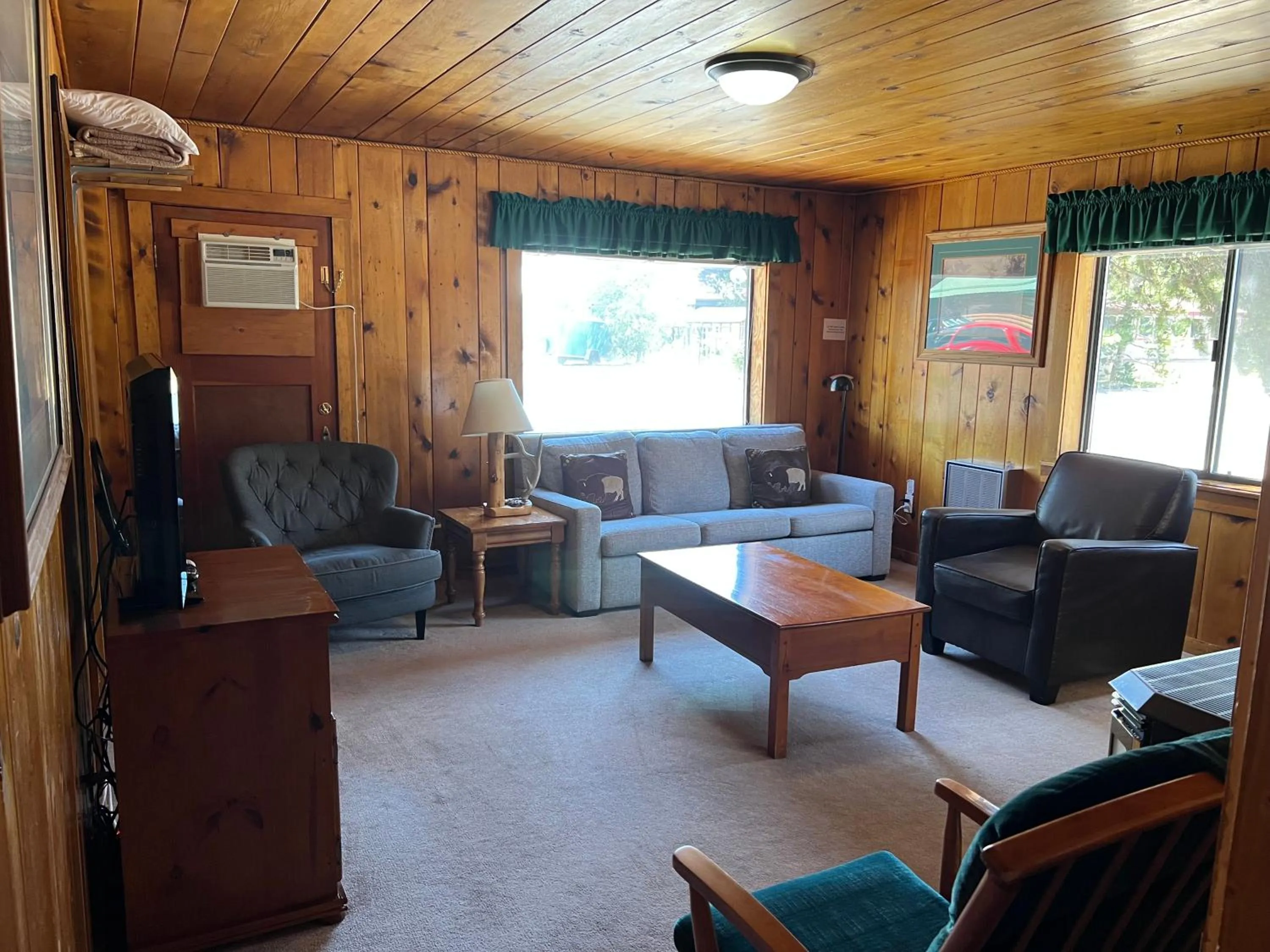 Living room in Faithful Street Inn