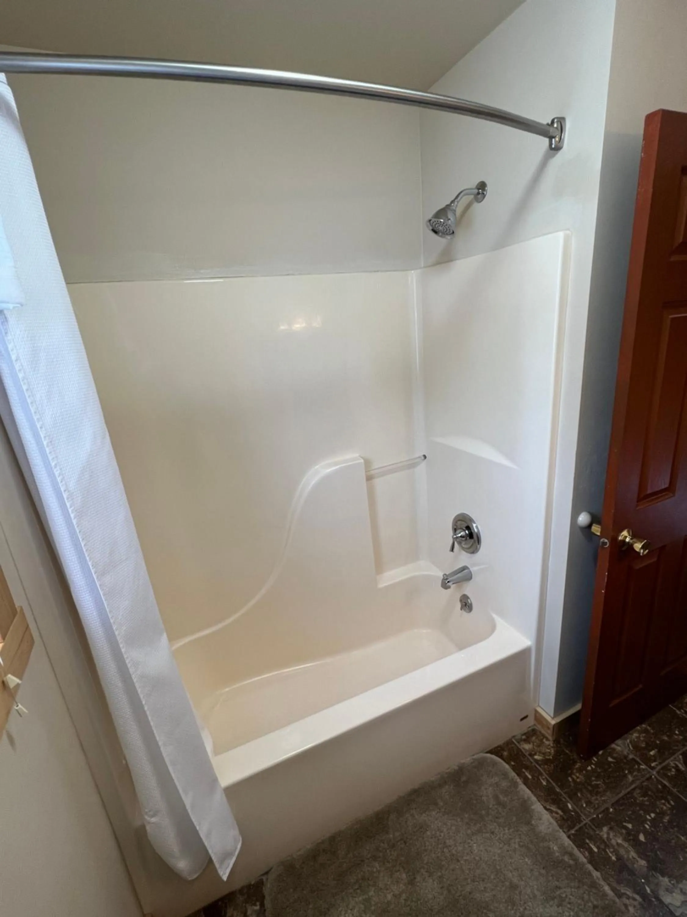 Shower in Faithful Street Inn