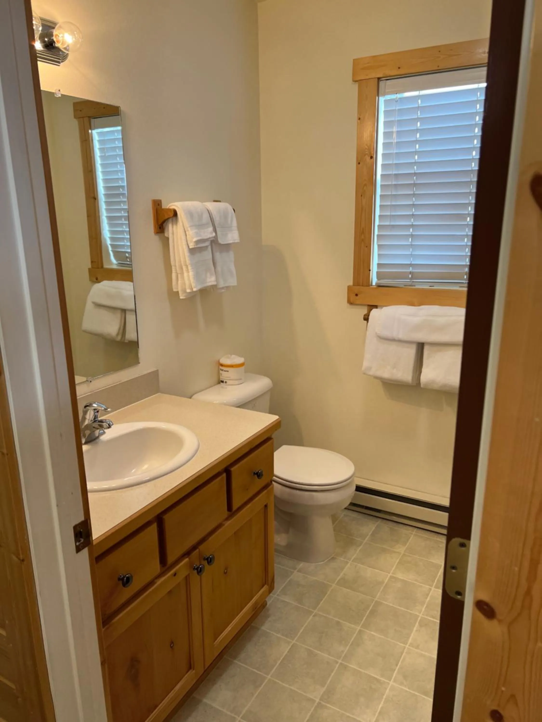 Toilet in Faithful Street Inn