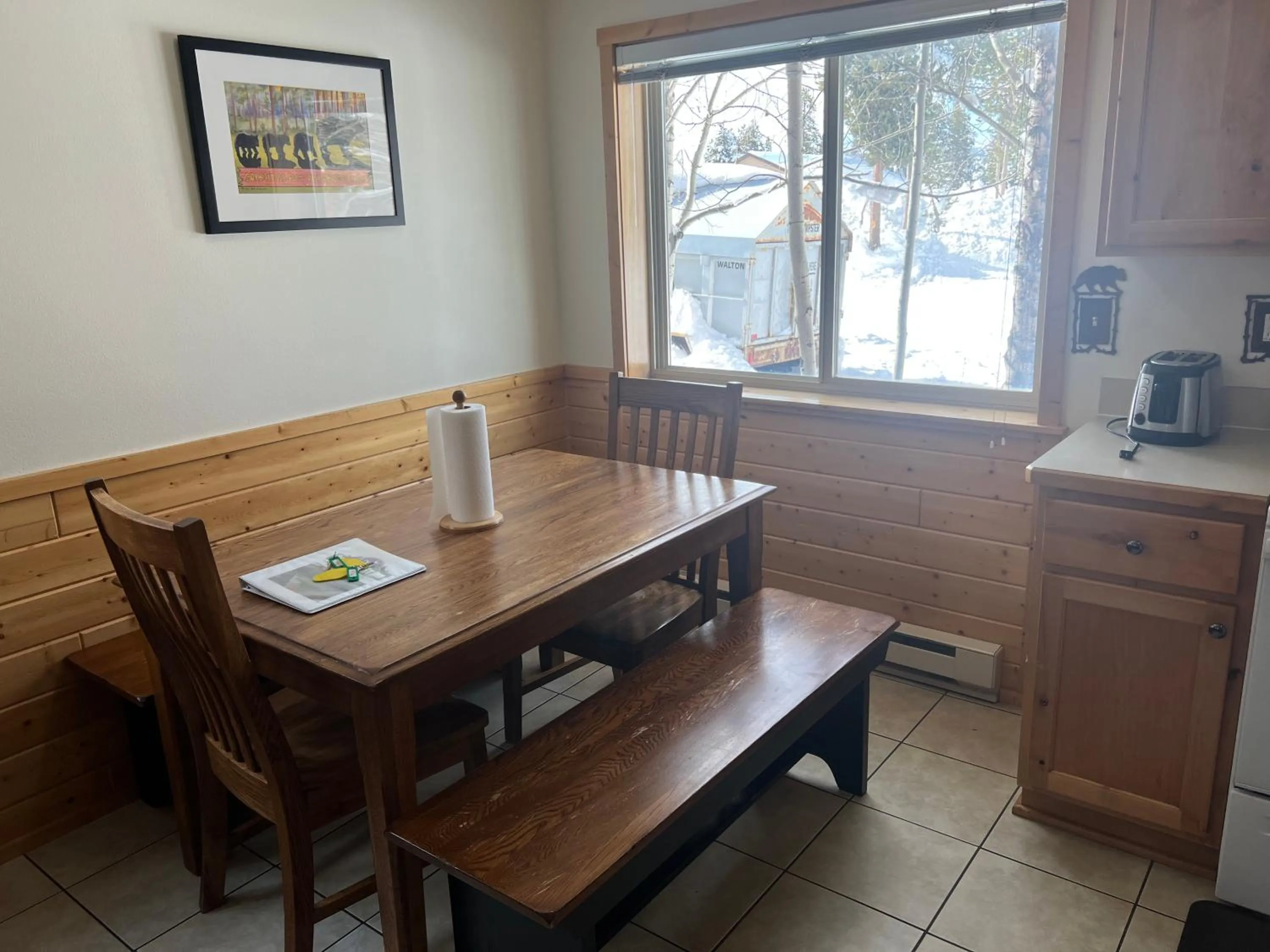 Dining area in Faithful Street Inn