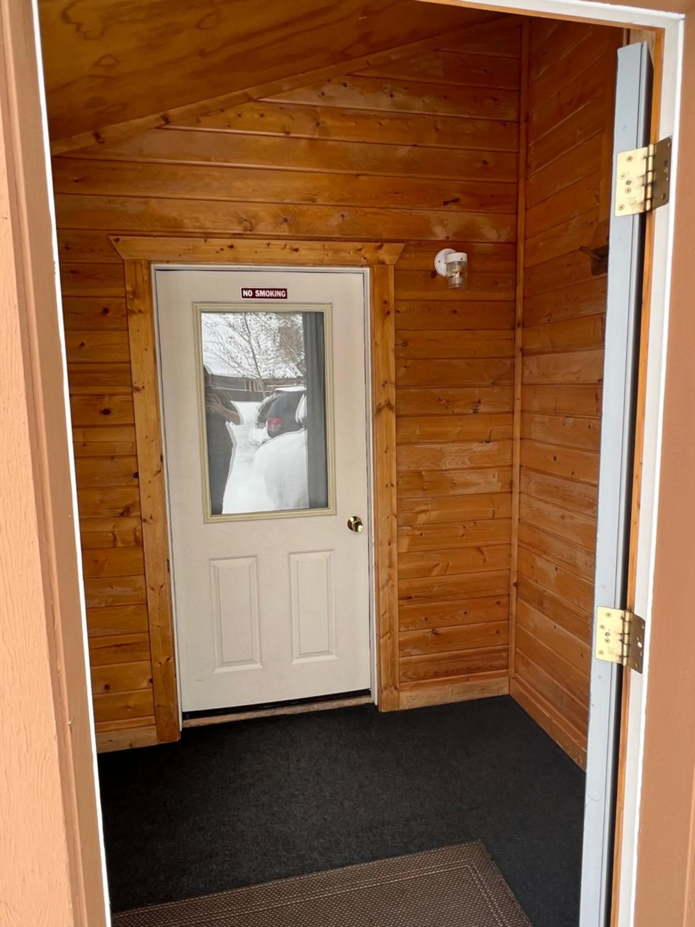 Facade/entrance in Faithful Street Inn