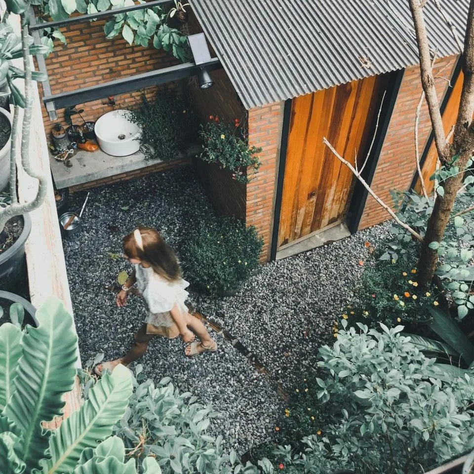 Property building in UdonBackpackers Beds and Cafe