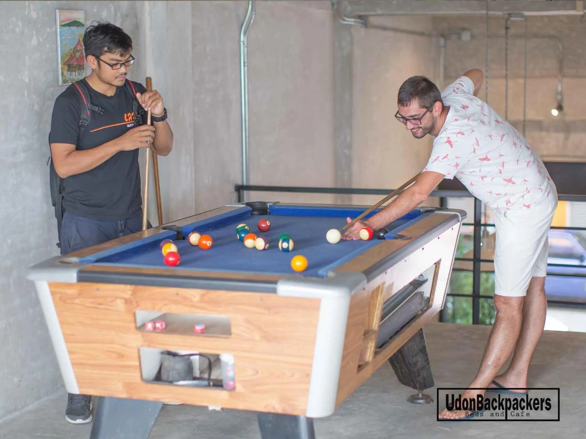 UdonBackpackers Beds and Cafe