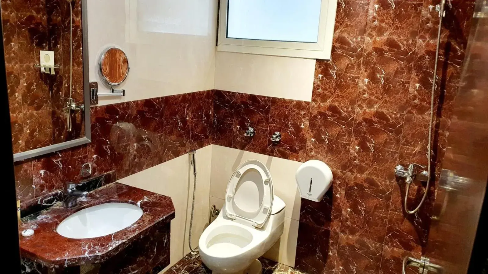 Deluxe King Suite in Myan Al Urubah Hotel Deluxe King Suite in Myan Al Urubah Hotel