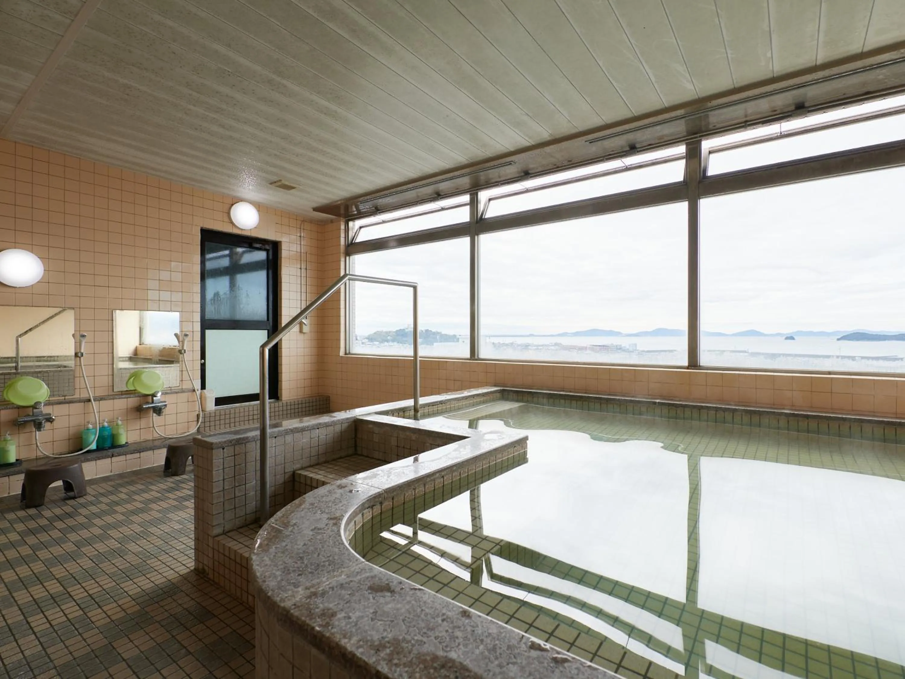 Public Bath in Gamagori Hotel