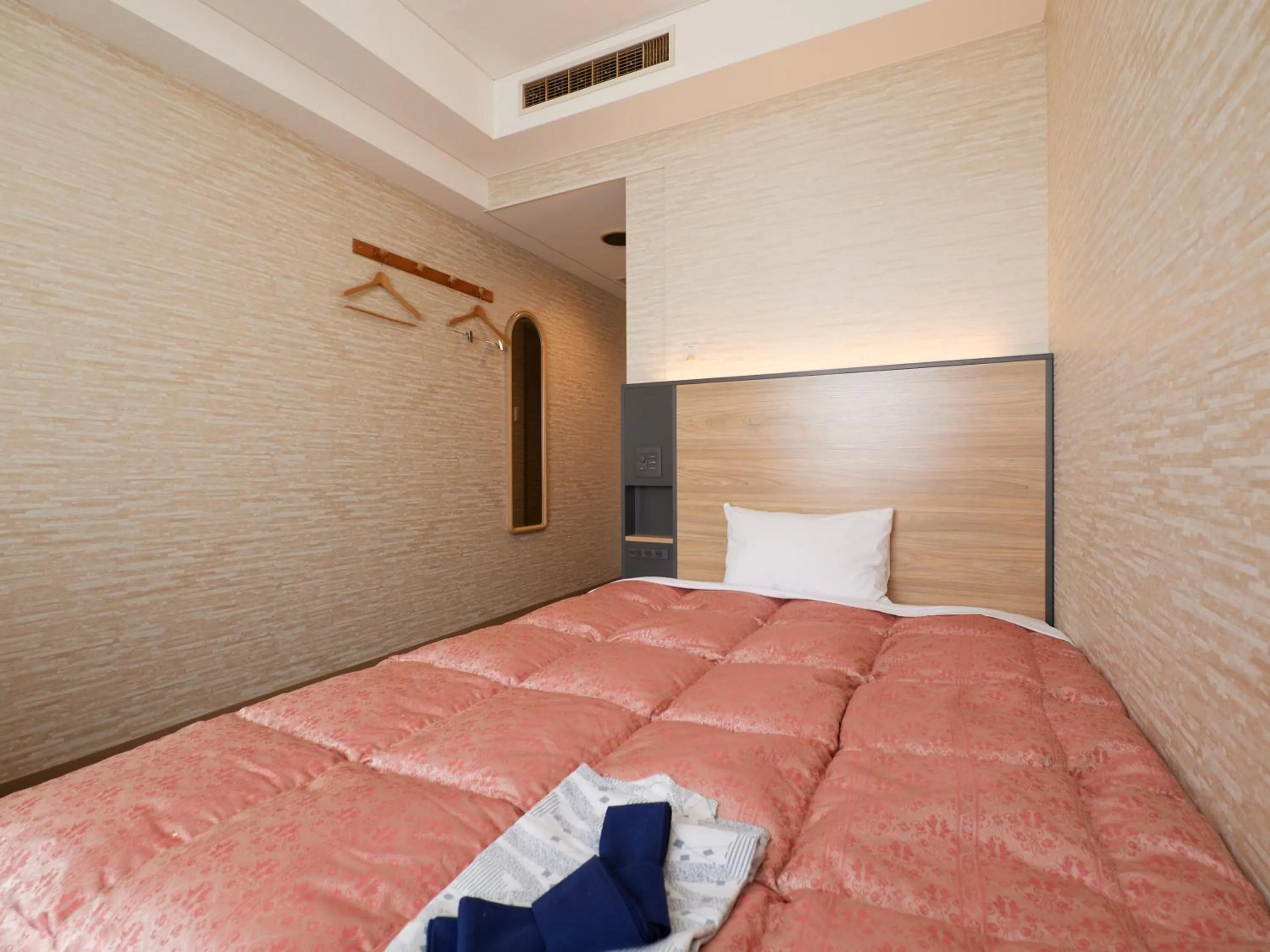 Photo of the whole room, Bed in Gamagori Hotel