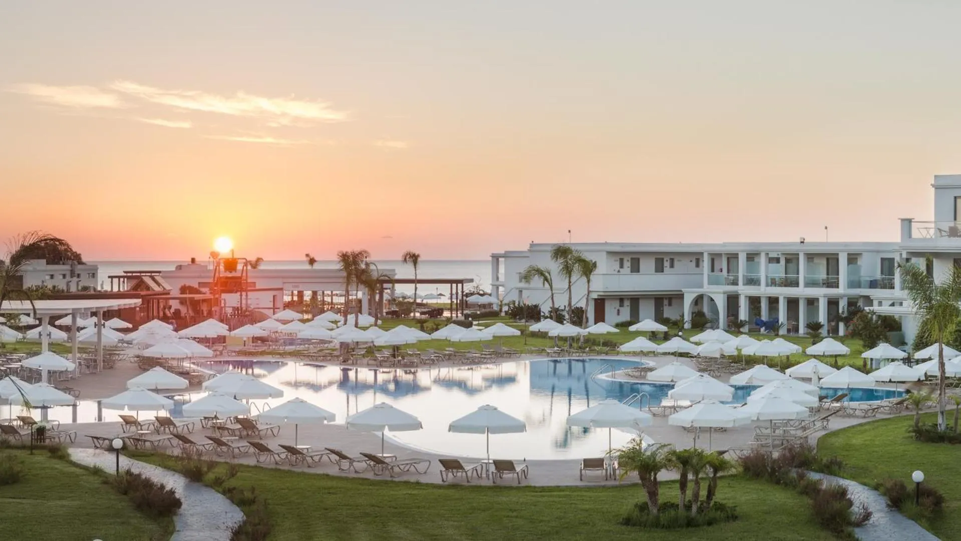 Property building in Asterias Beach Resort