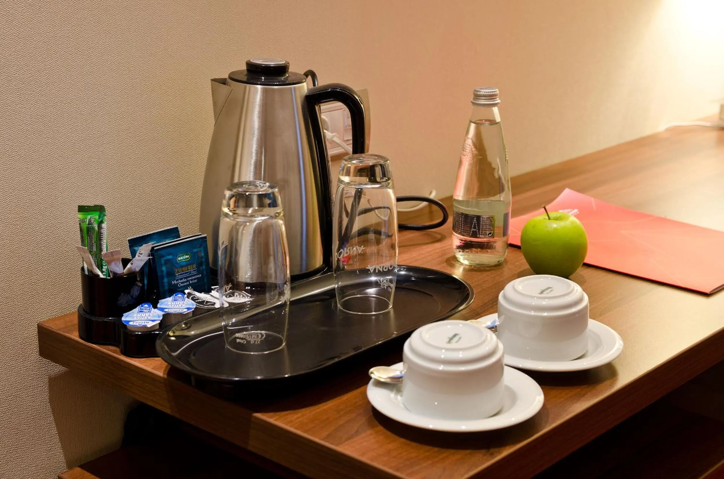 Coffee/tea facilities in Radsor Hotel
