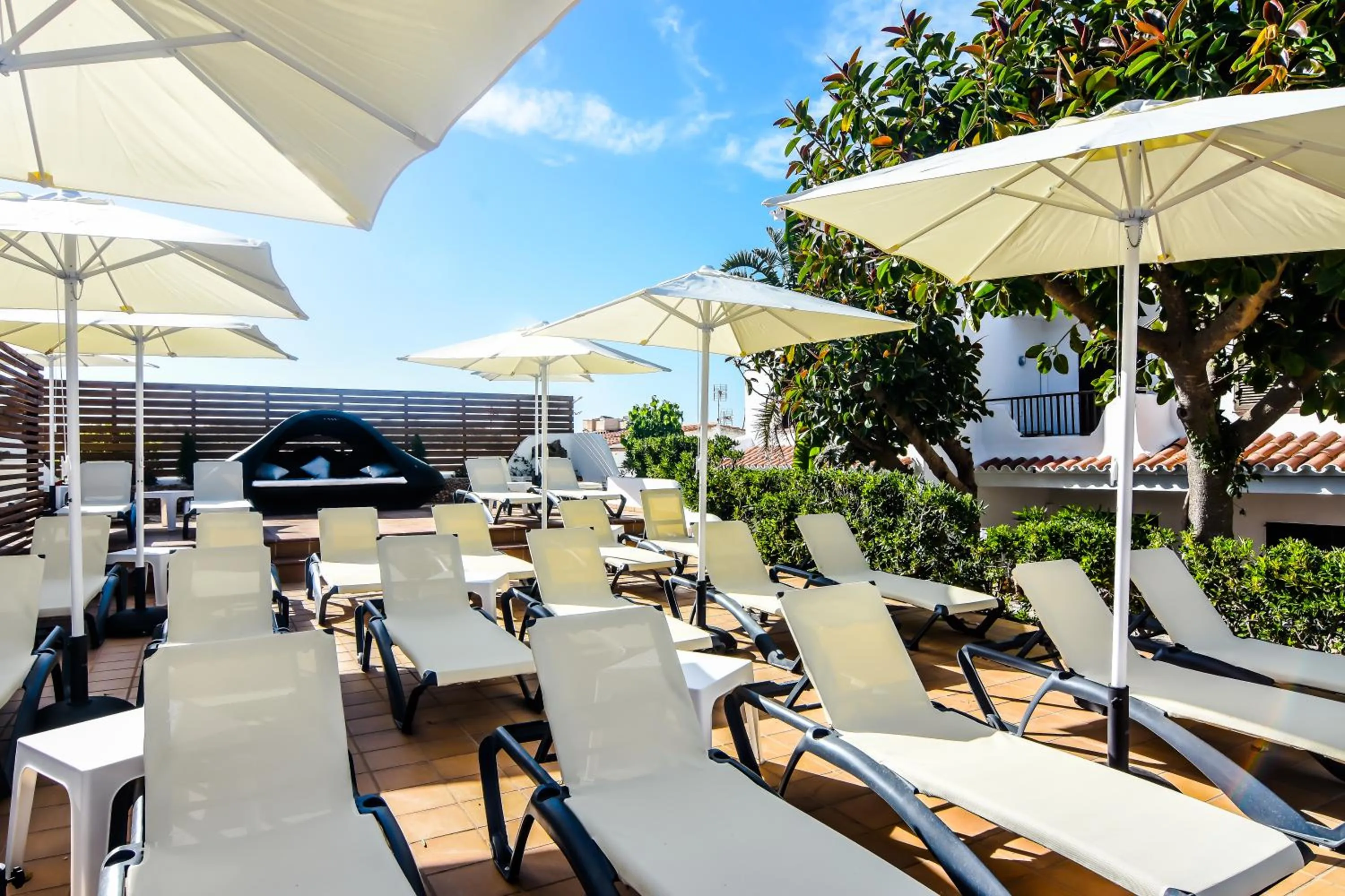 Patio in Aparthotel Nelva Resort