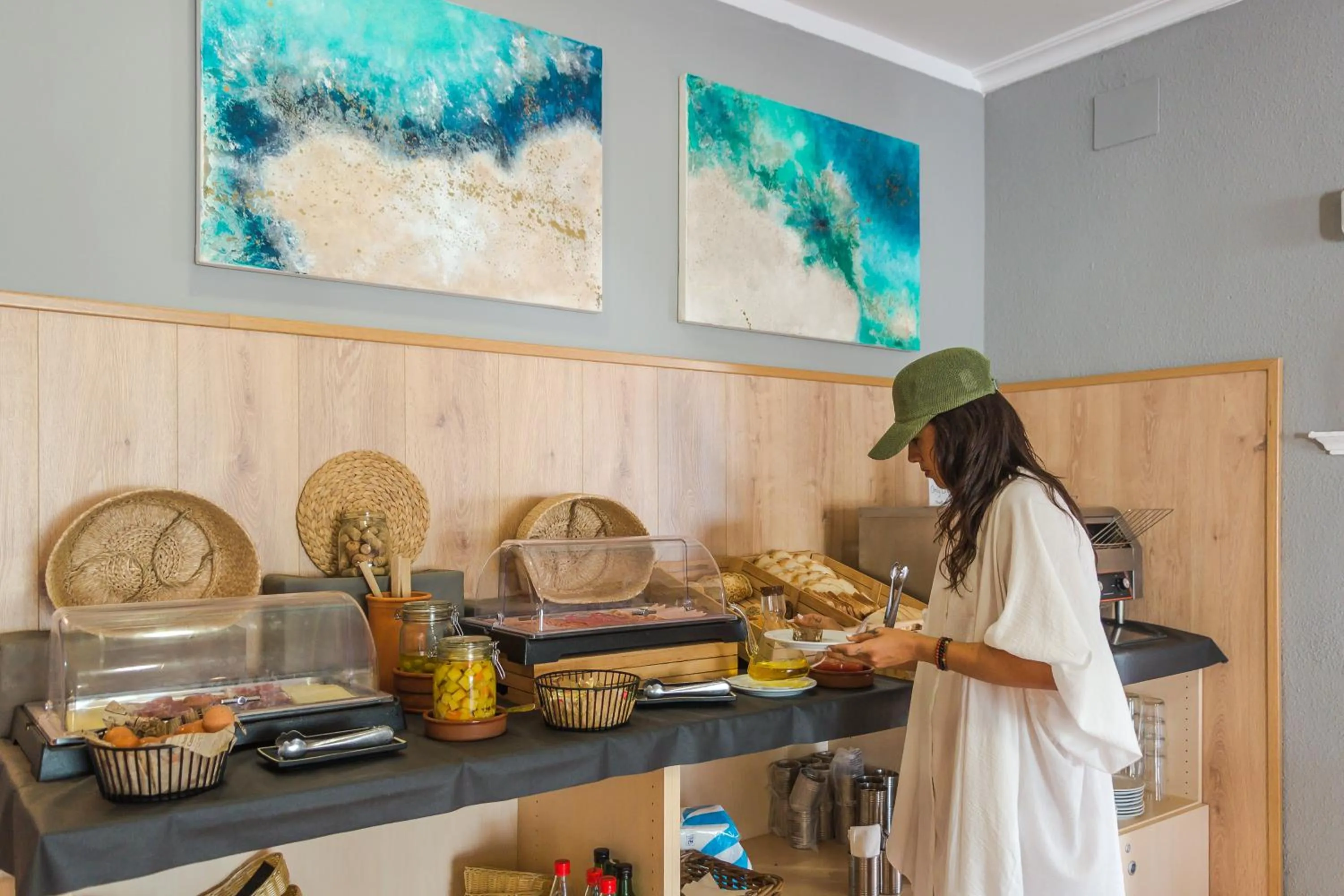 People in Aparthotel Nelva Resort