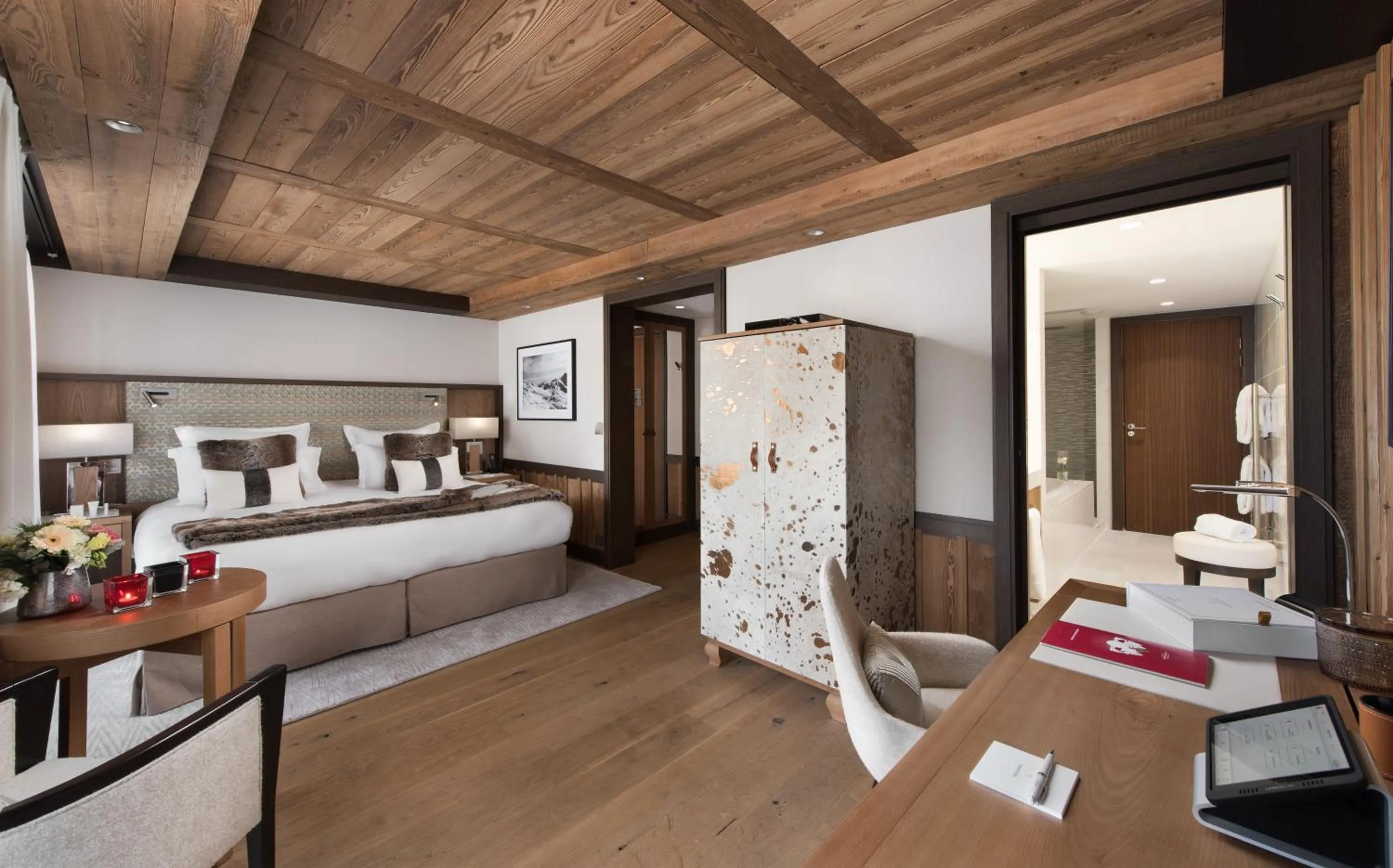 Photo of the whole room, Bed in Hôtel Barrière Les Neiges Courchevel