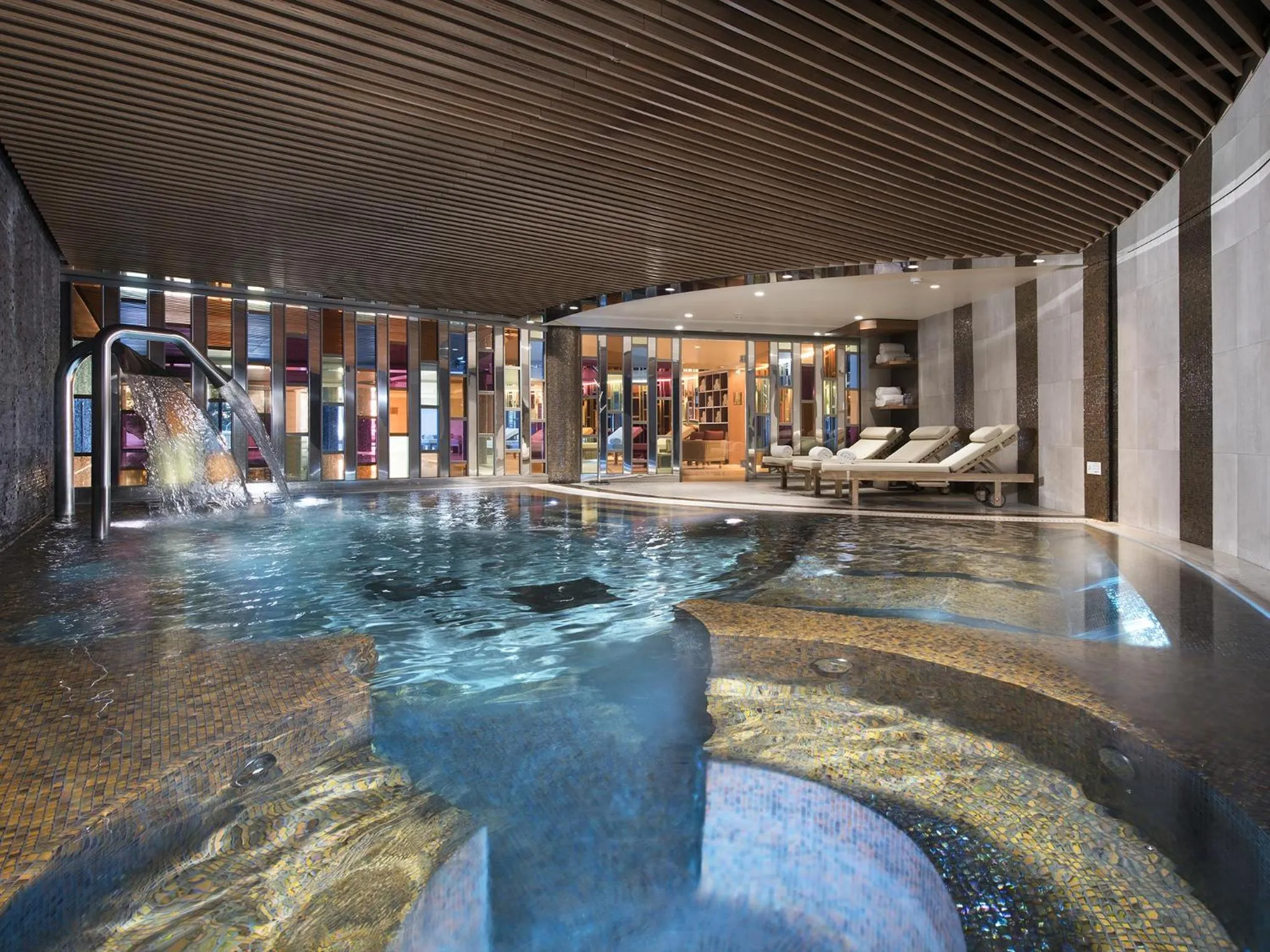 Hot Tub in Hôtel Barrière Les Neiges Courchevel