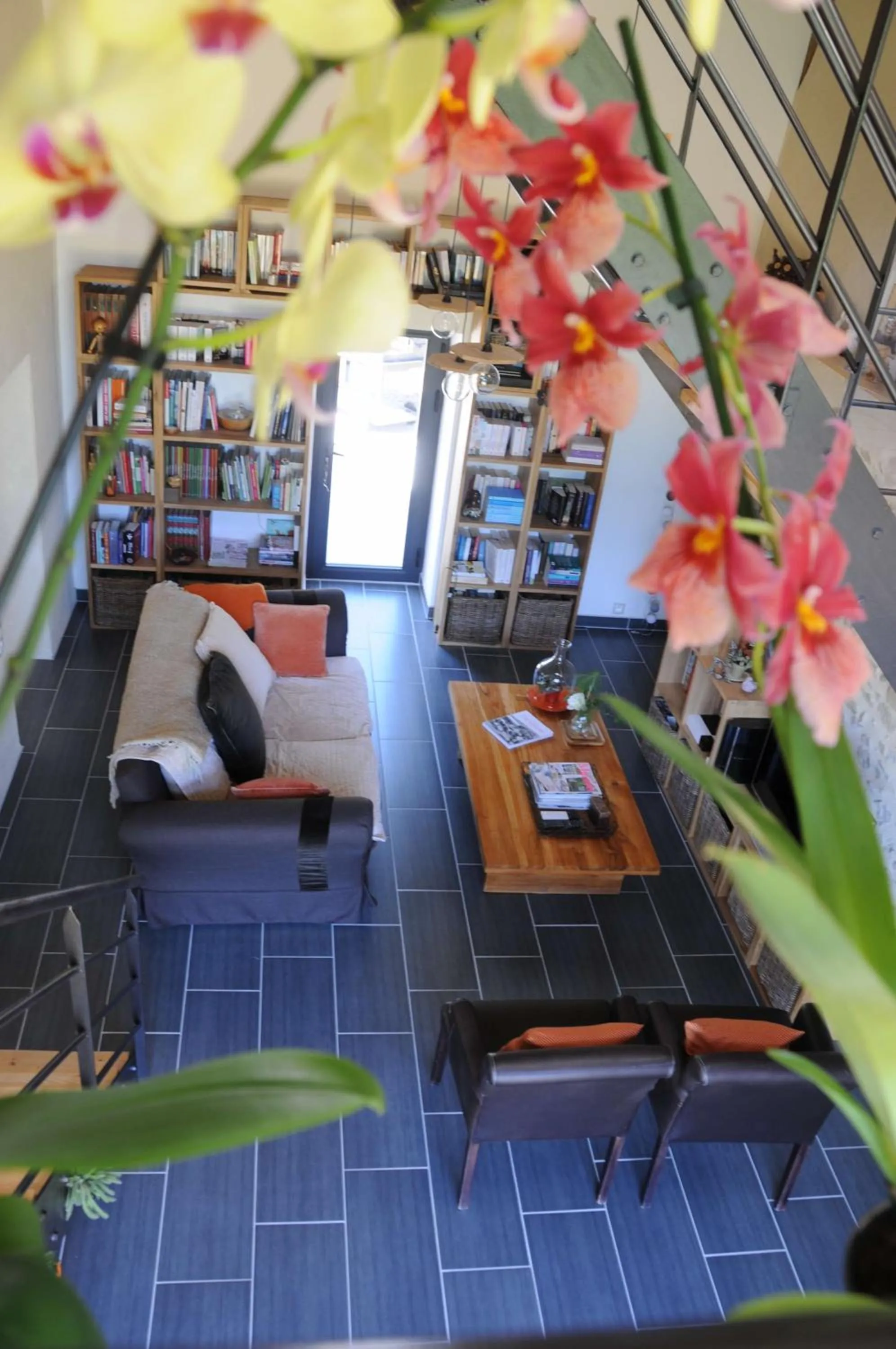 Communal lounge/ TV room in Le champ Bagnolet