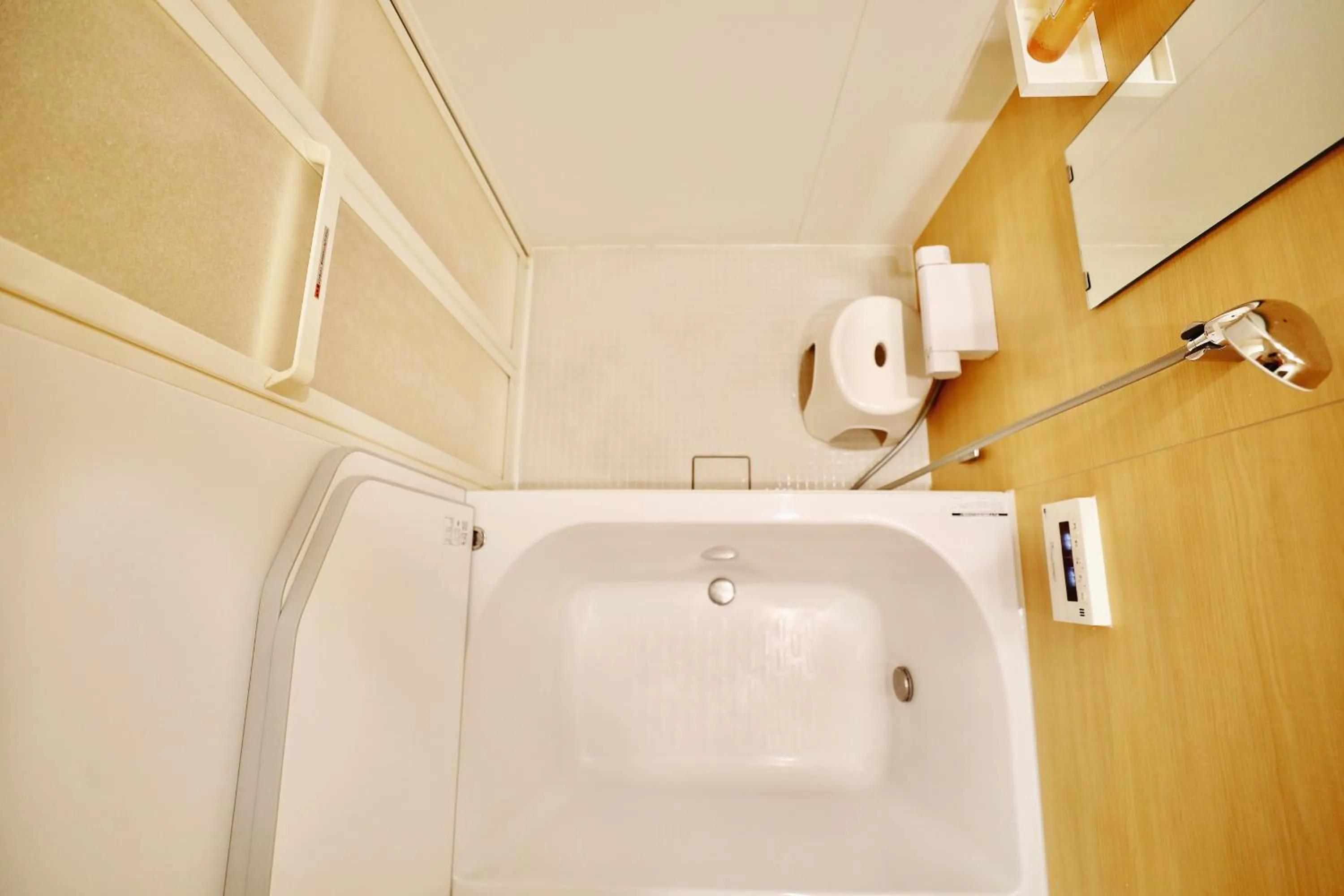 Shower in Osaka Umeda Yuan Hostel