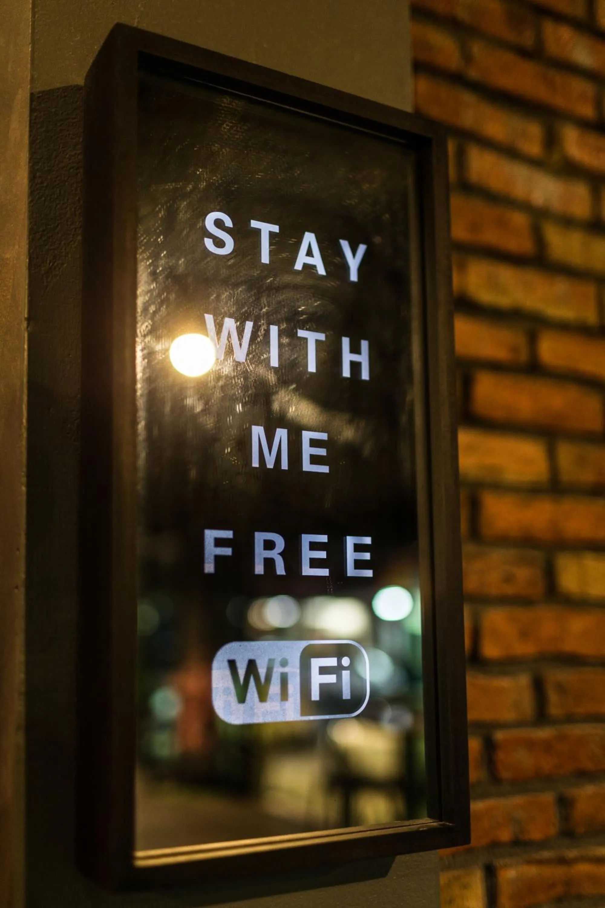 Area and facilities in Srisuksant Square