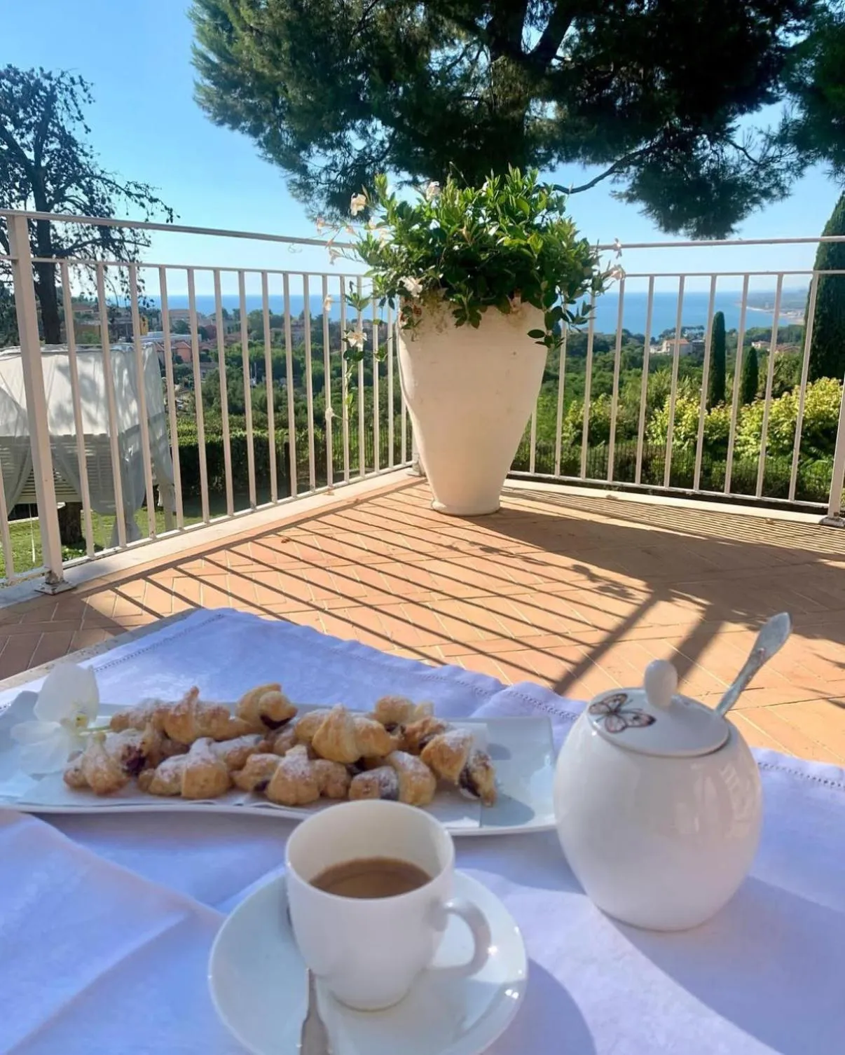 Food and drinks in Tra gli Alberi e il Mare