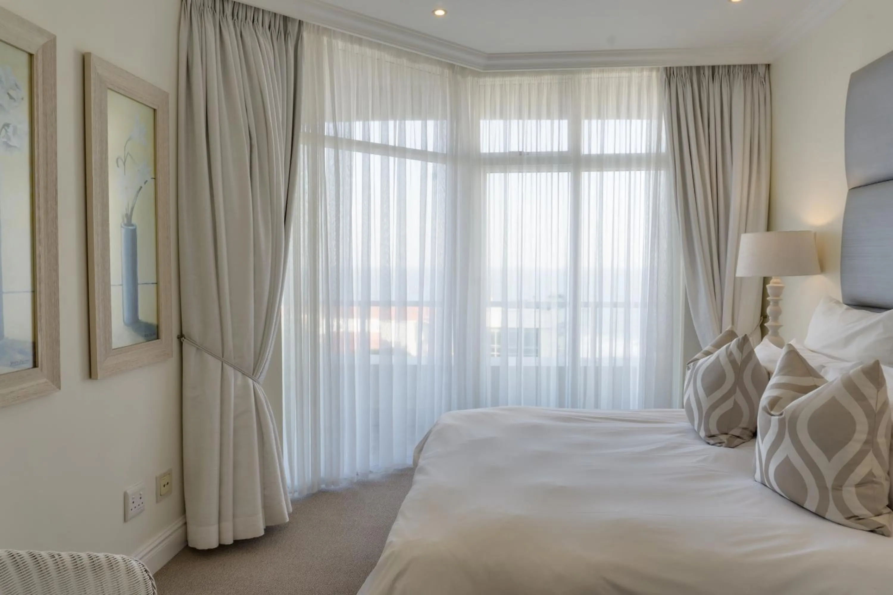 Bed in 302 Oyster Schelles - by Stay in Umhlanga