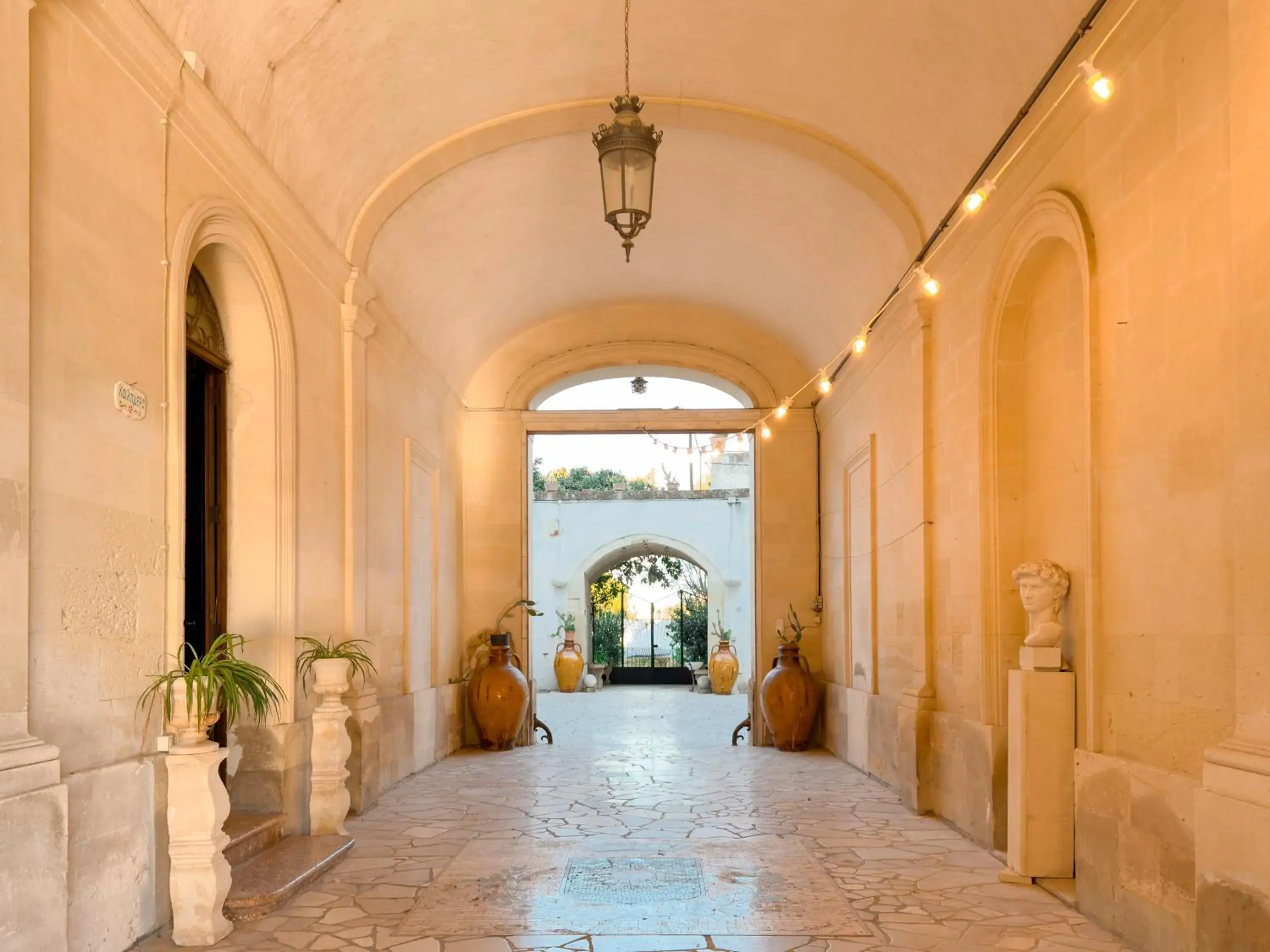 Palazzo Sabella Tommasi Palazzo Sabella Tommasi