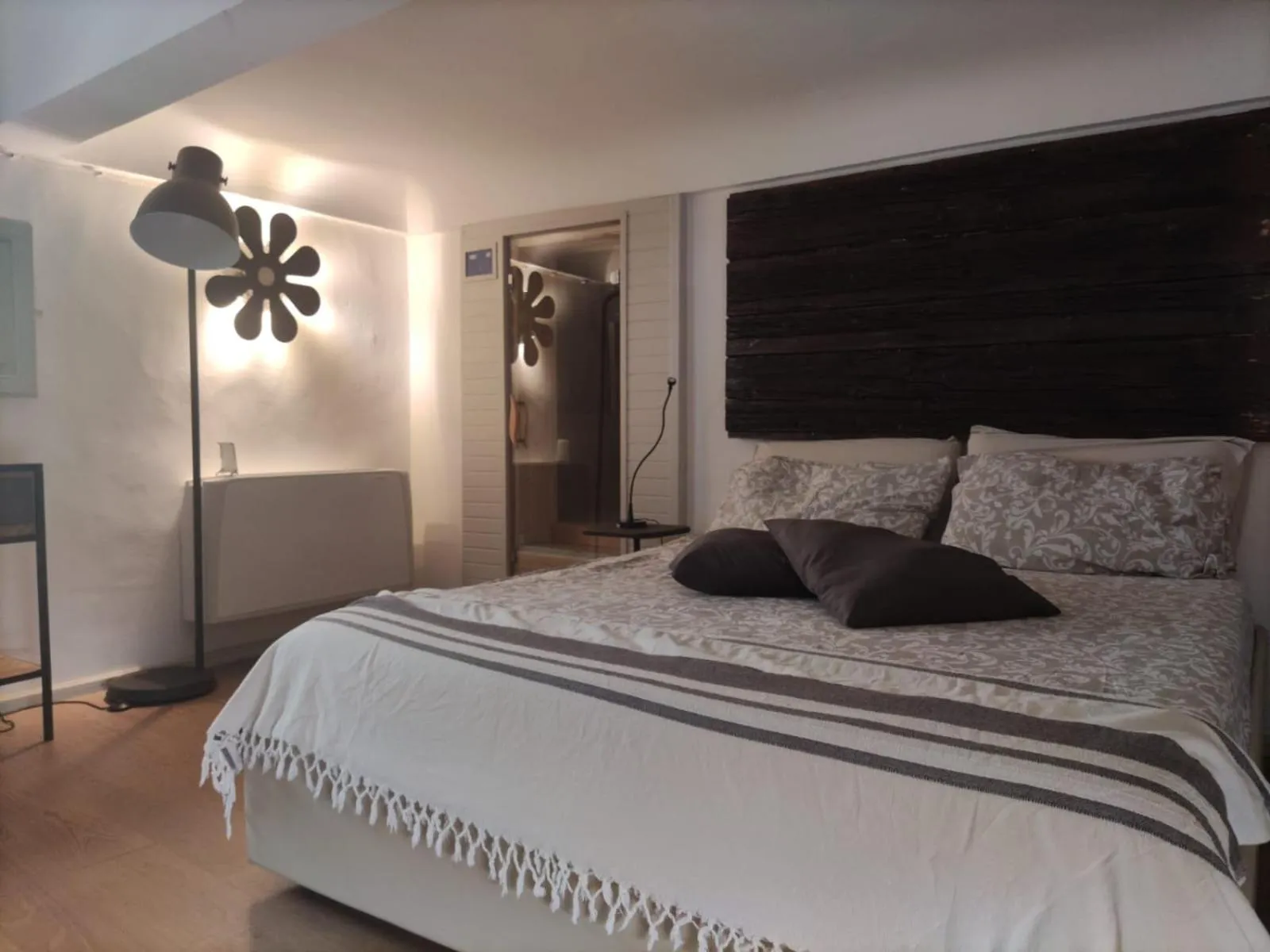 Photo of the whole room, Bed in Palazzo Mandurino luxury relais