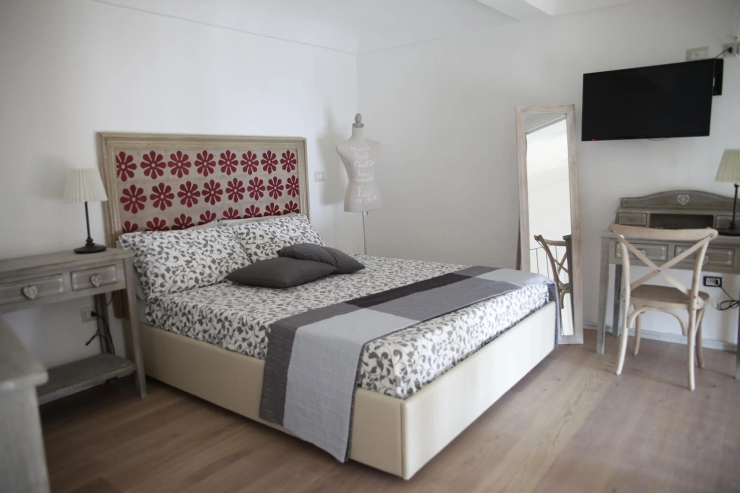 Photo of the whole room, Bed in Palazzo Mandurino luxury relais