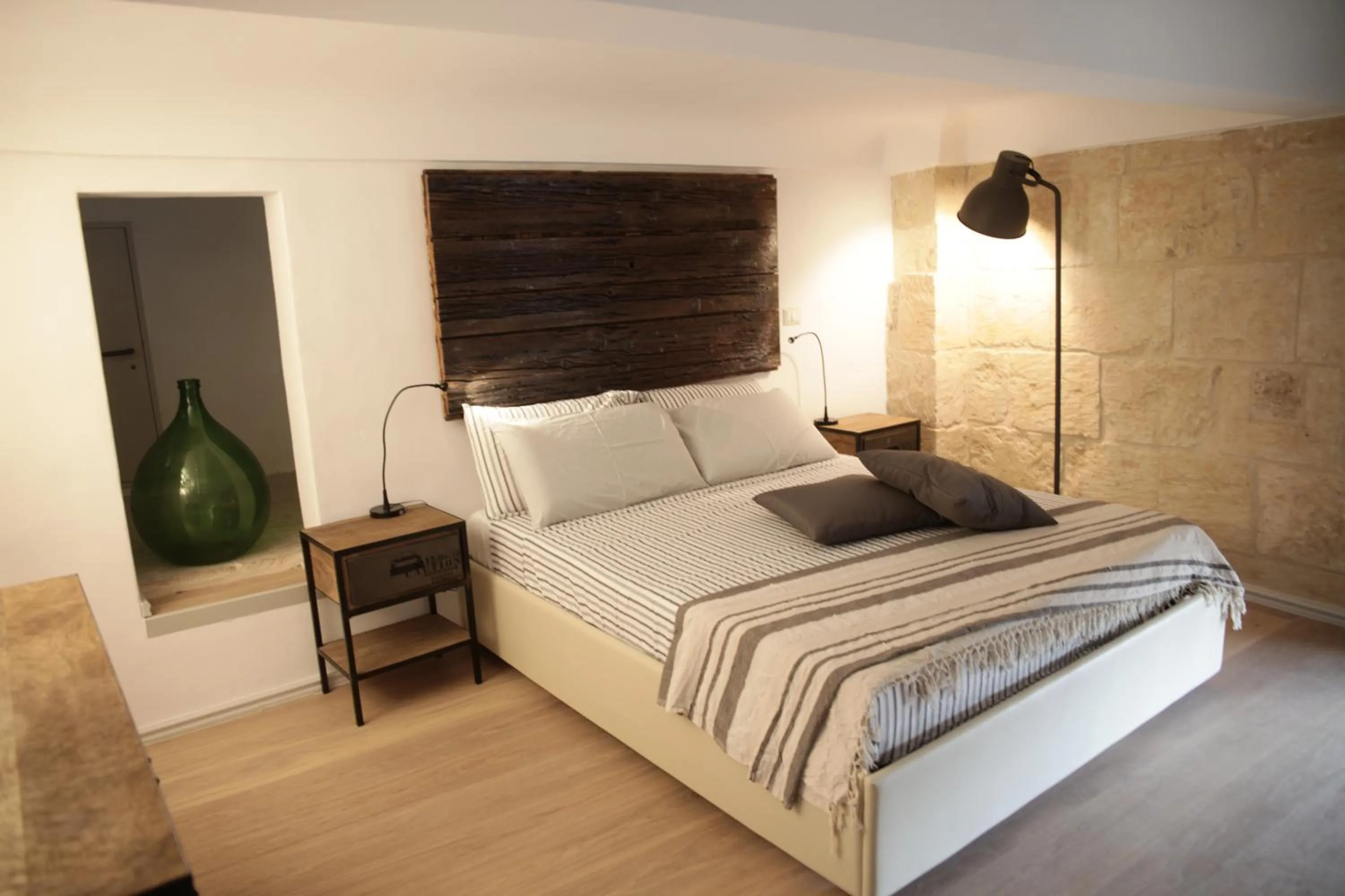 Bed in Palazzo Mandurino luxury relais