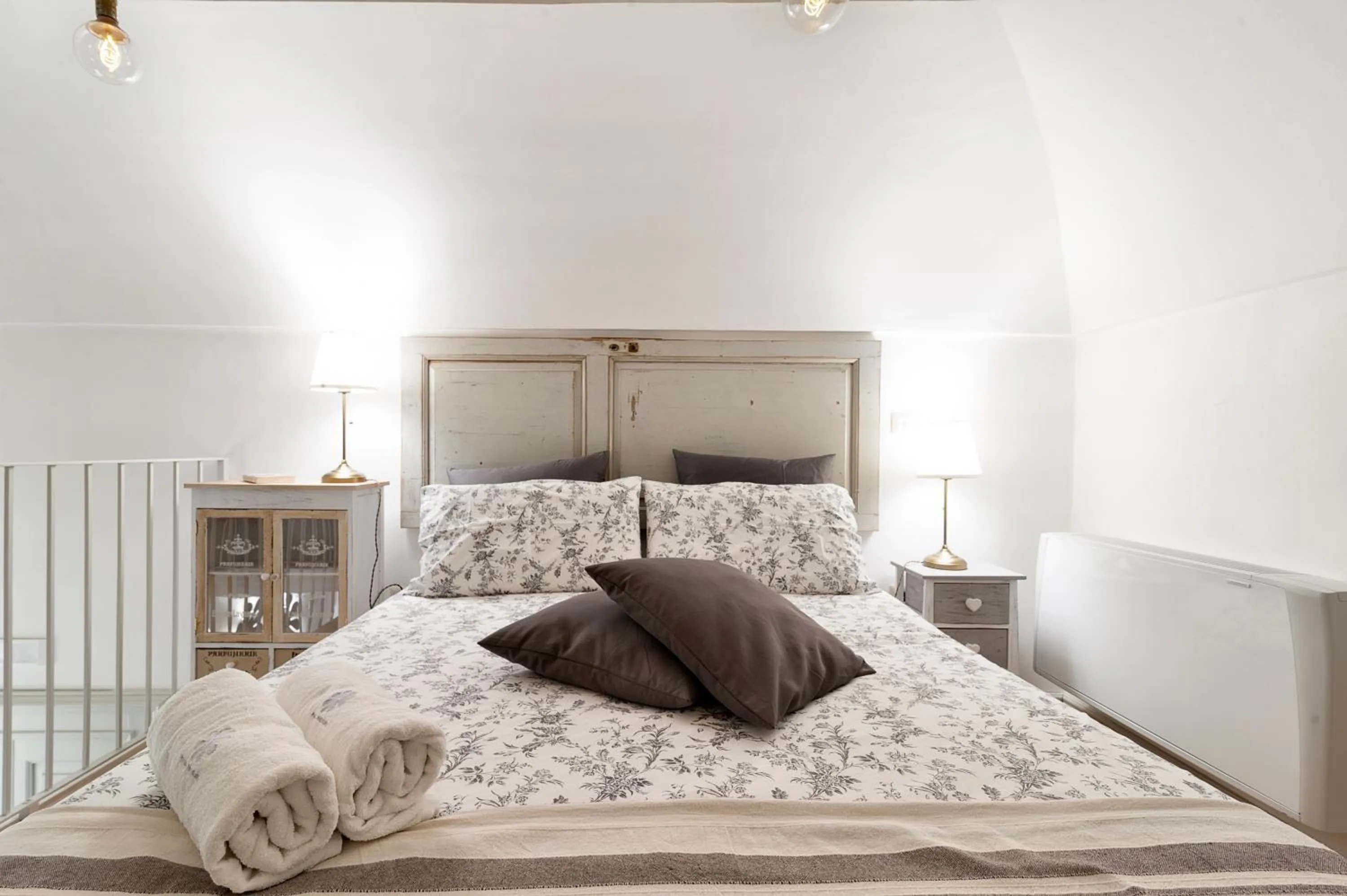 Bed in Palazzo Mandurino luxury relais