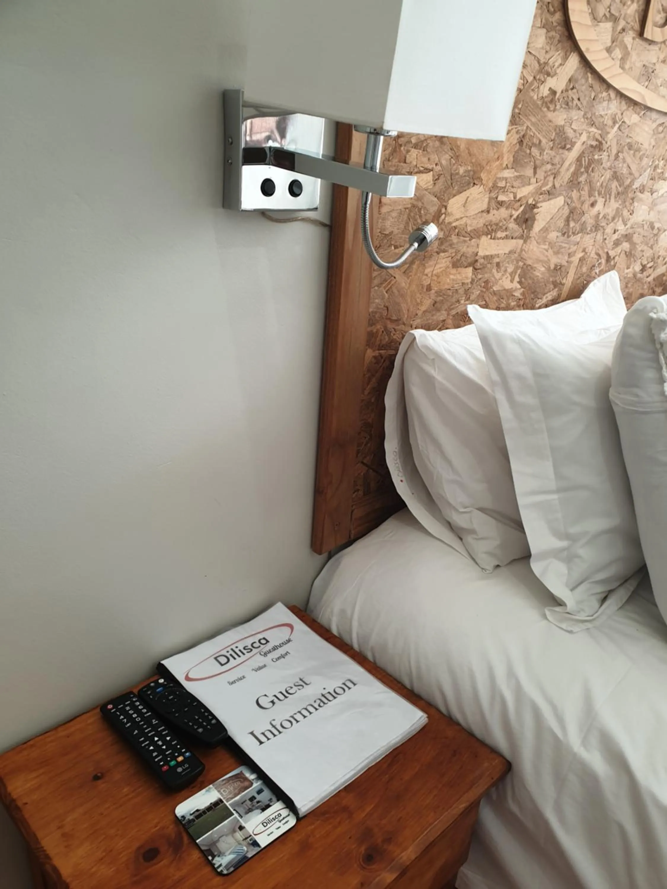 TV and multimedia in Dilisca Guesthouse