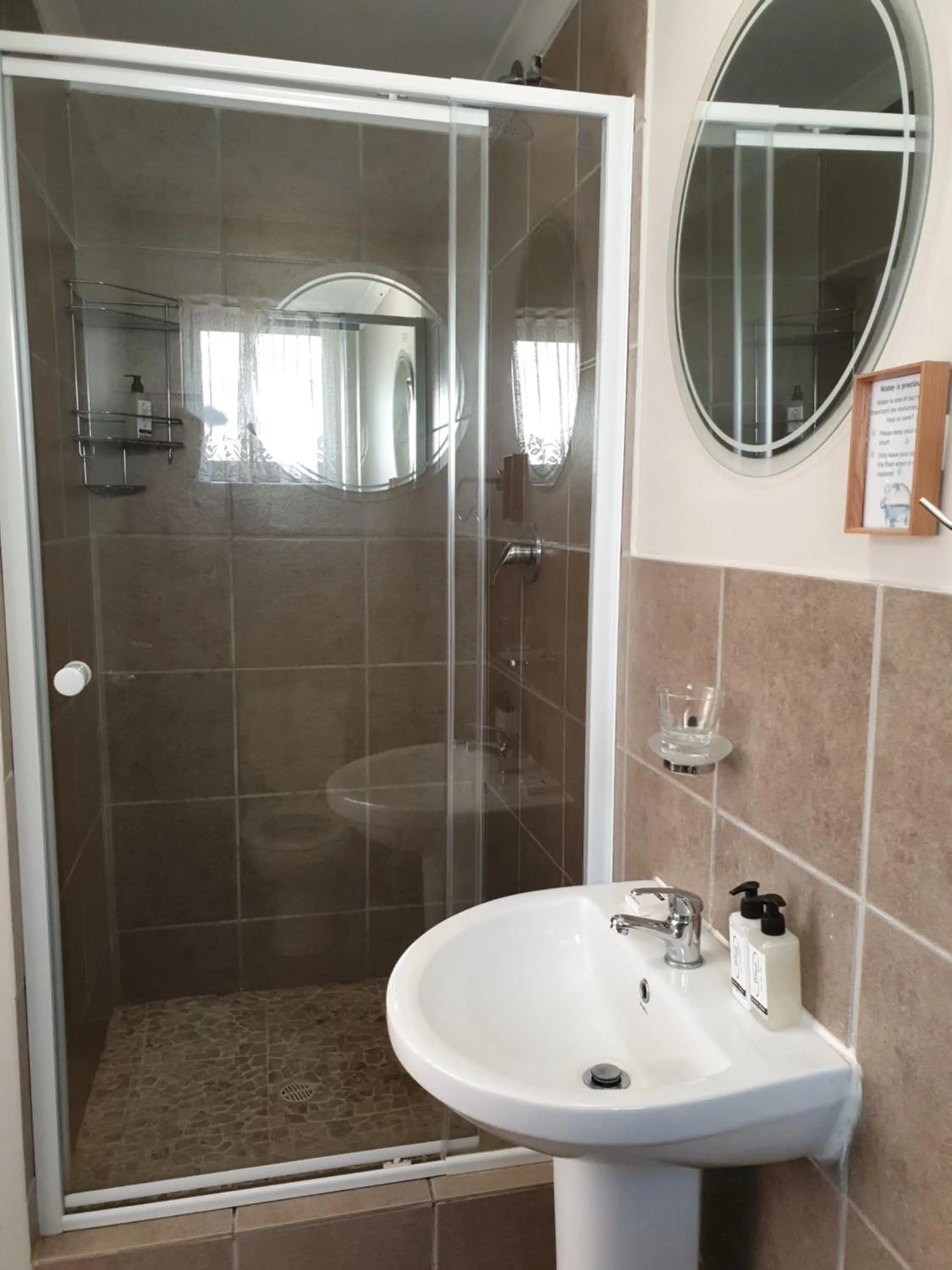 Bathroom in Dilisca Guesthouse