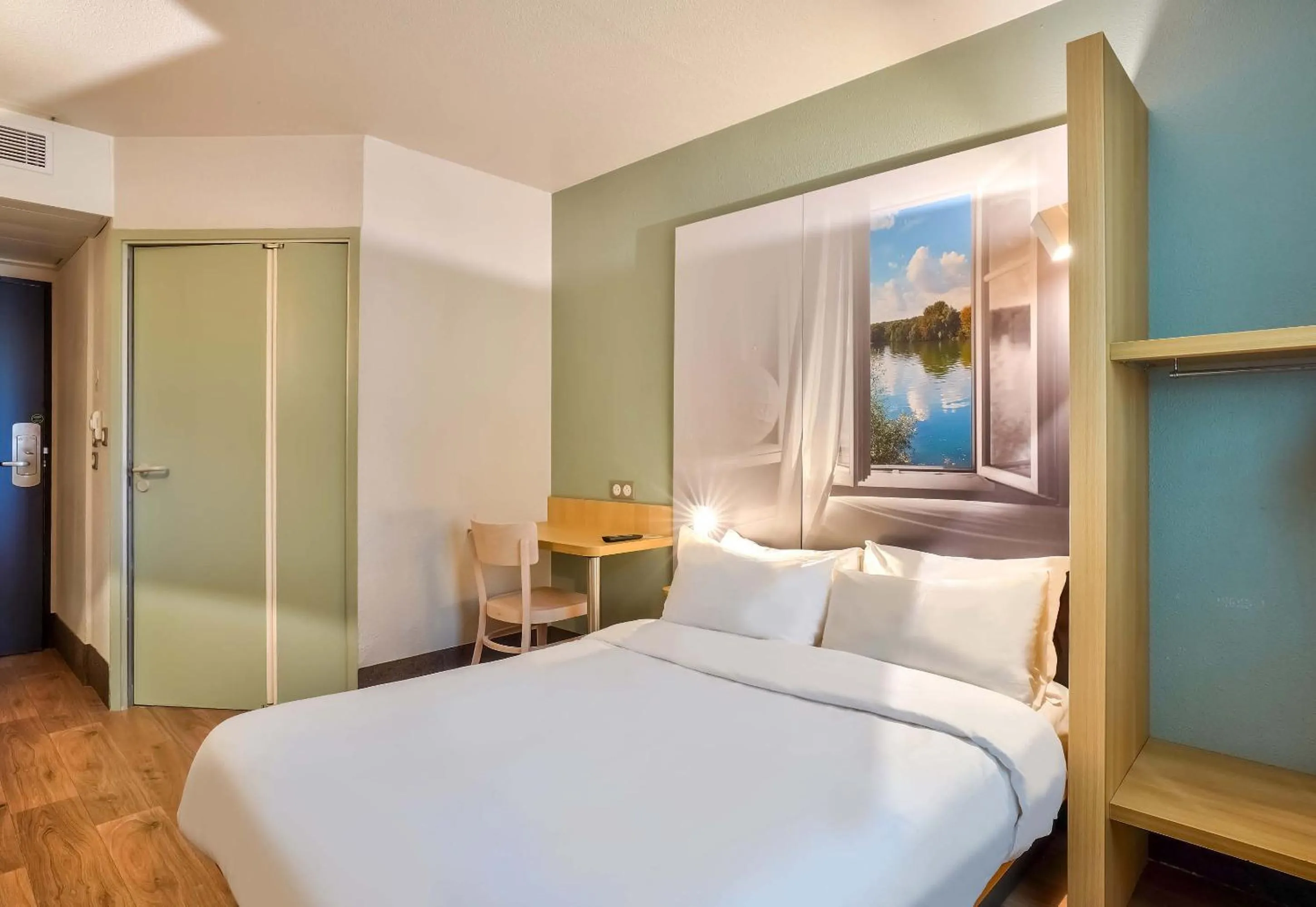 Bedroom, Bed in B&B HOTEL Goussainville CDG