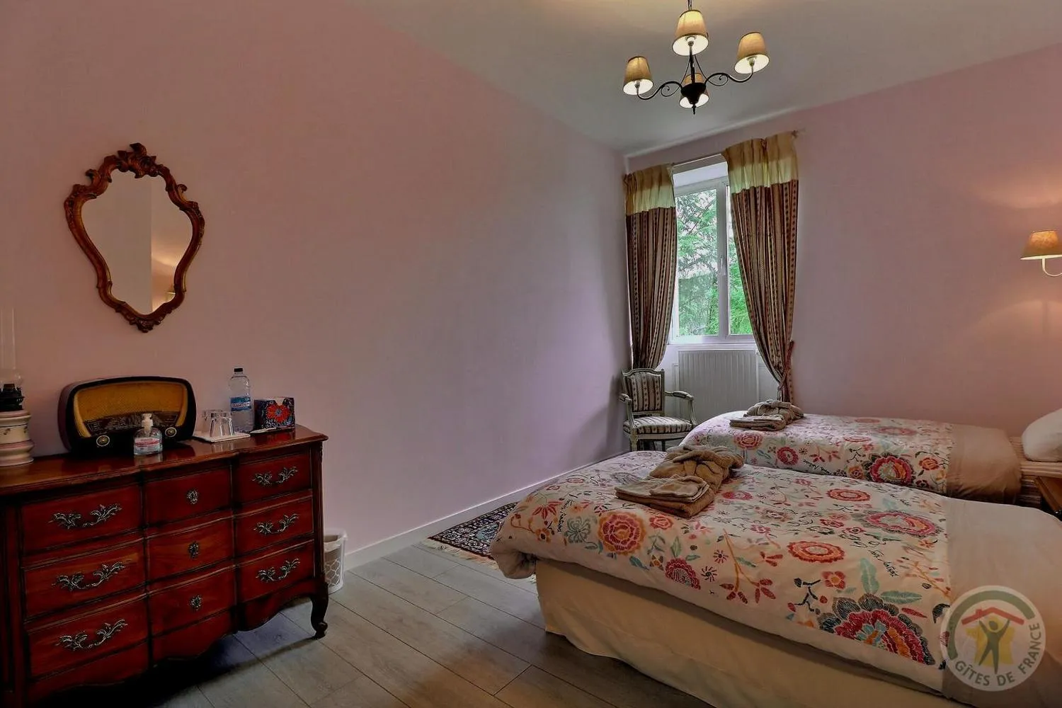 Bed in Les voisins de l'illet