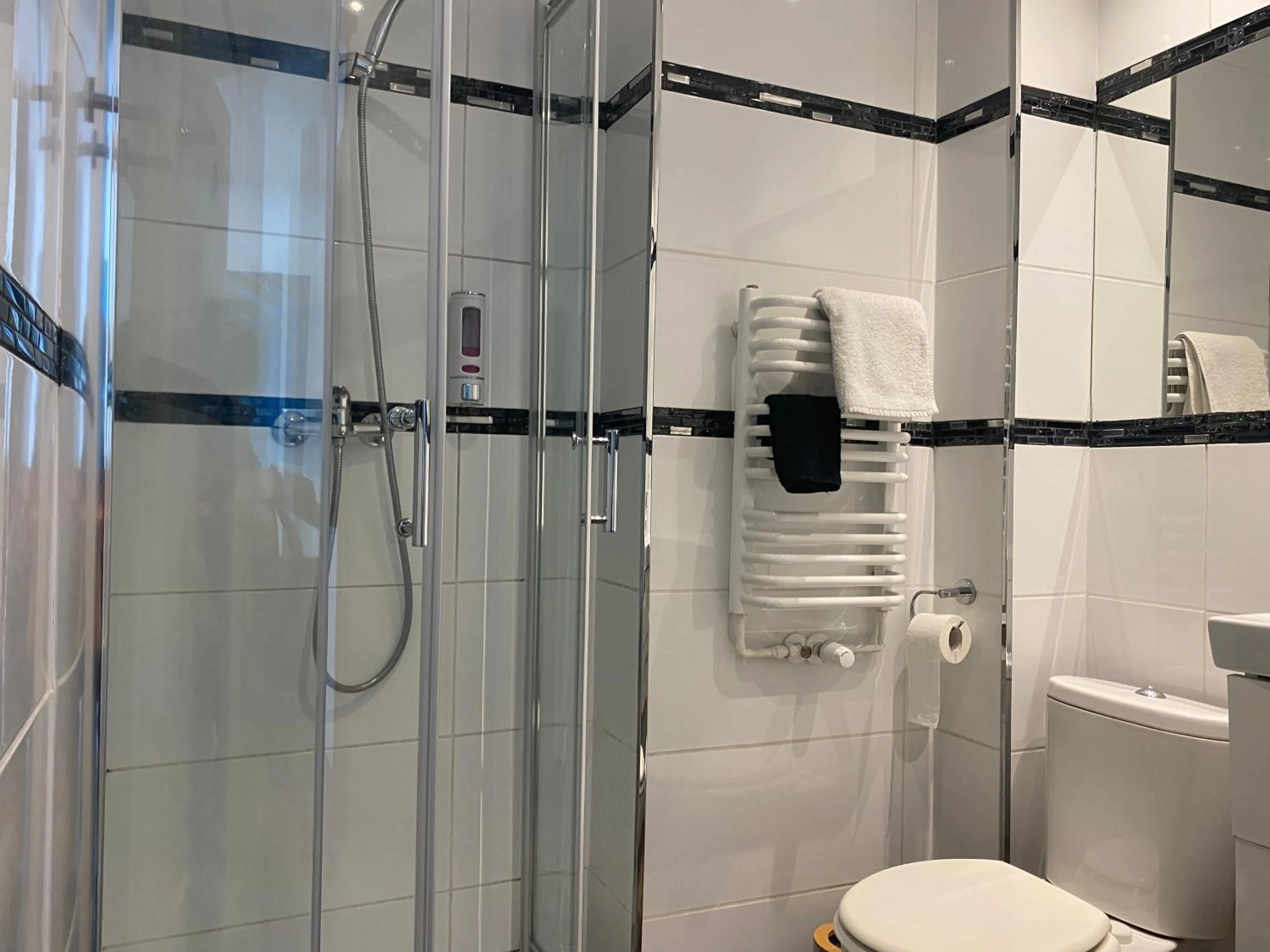 Shower in Hostel Przed Świtem