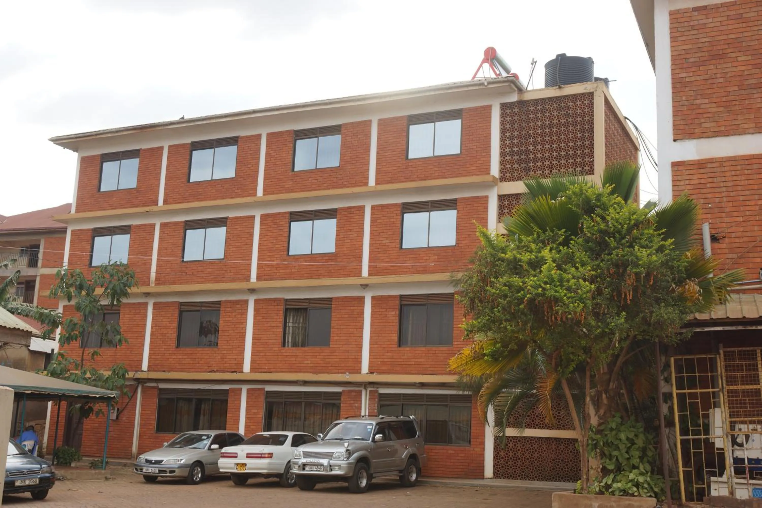 Facade/entrance in Florida Hotel Zaana Kampala