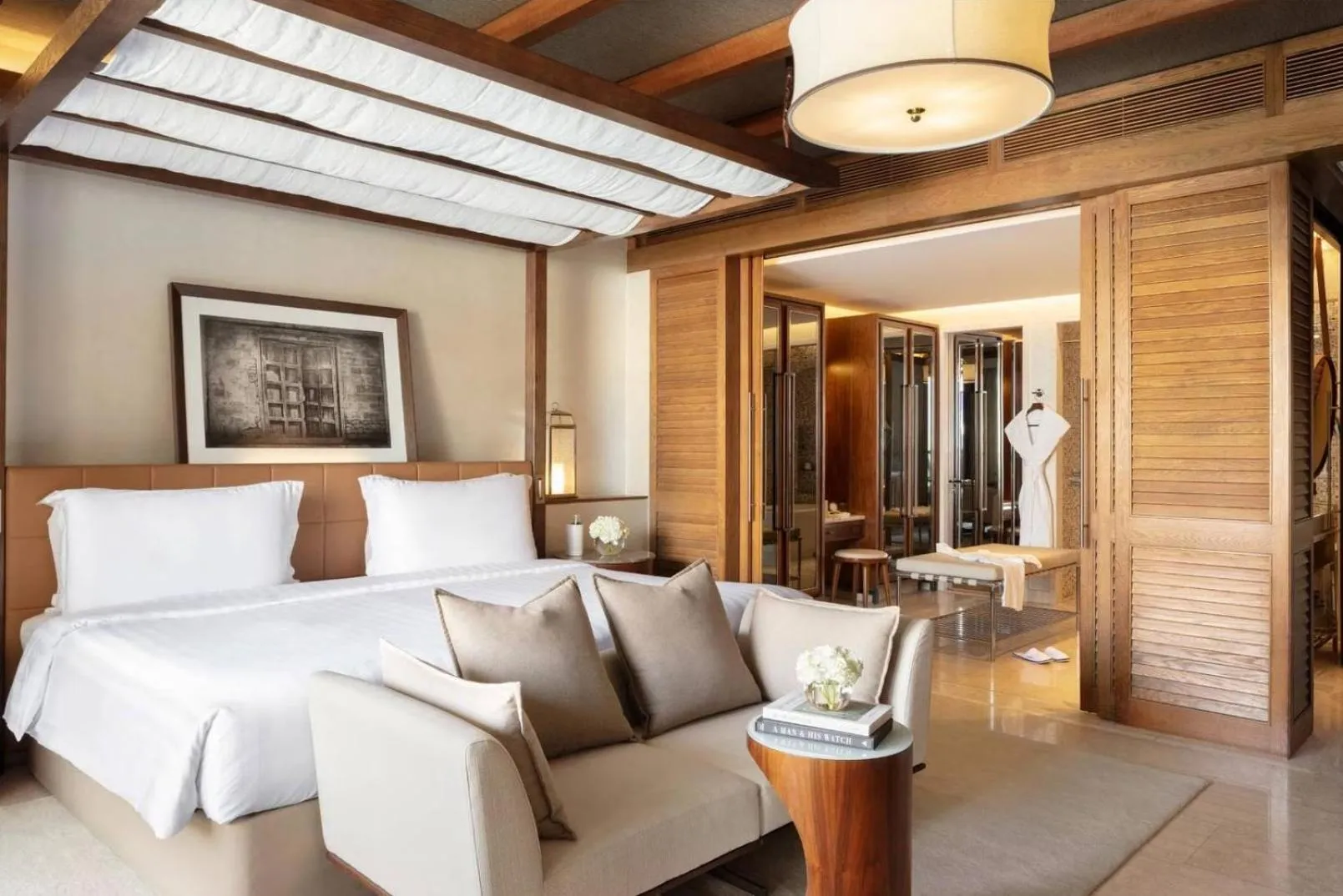 Bed in Jumeirah Al Naseem Dubai