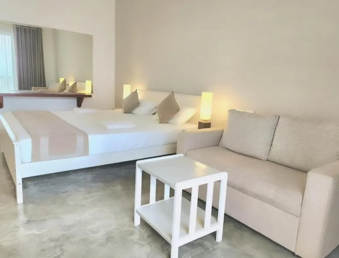 Bedroom, Bed in Hotel Blue Note