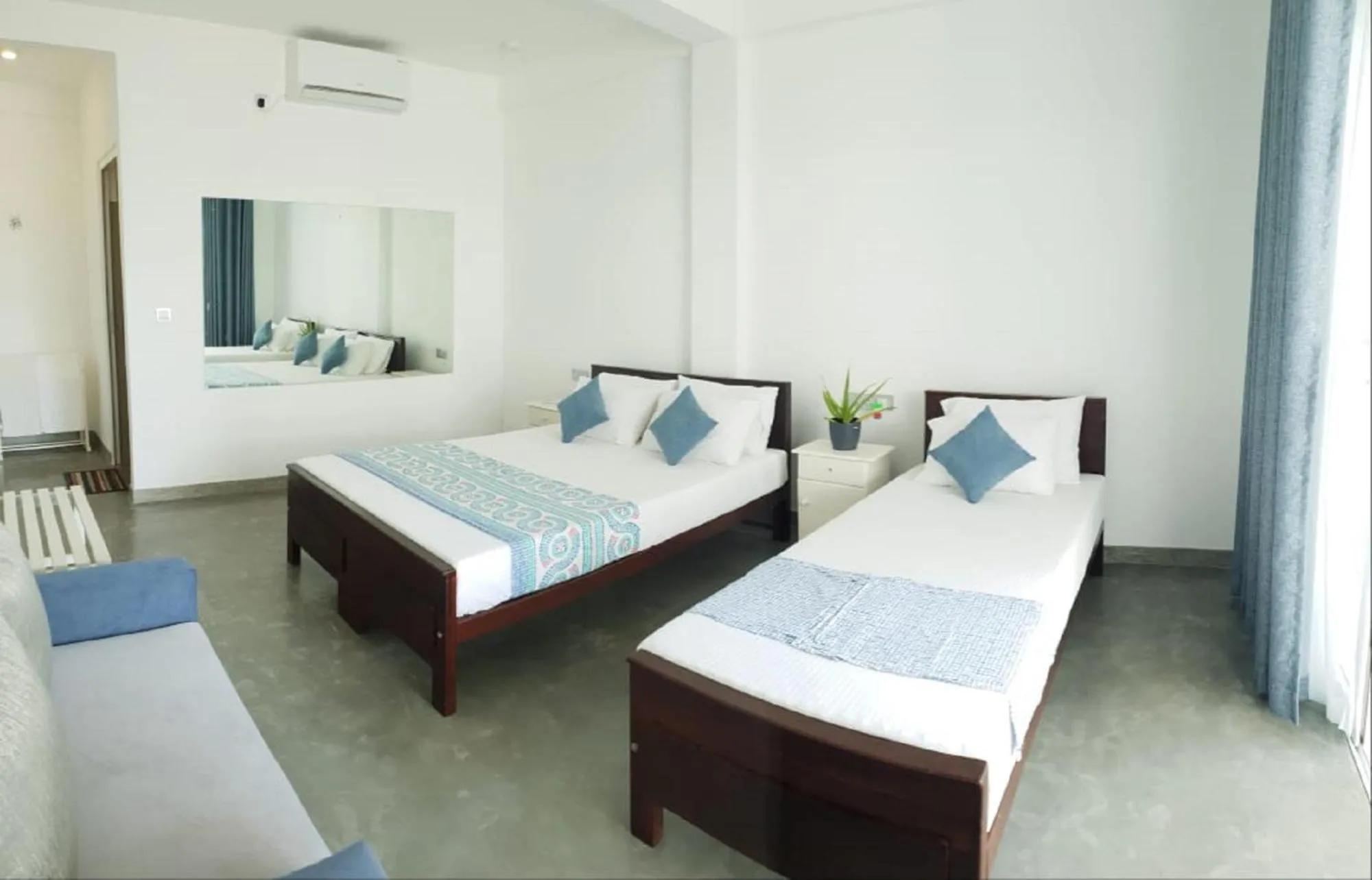 Bedroom, Bed in Hotel Blue Note