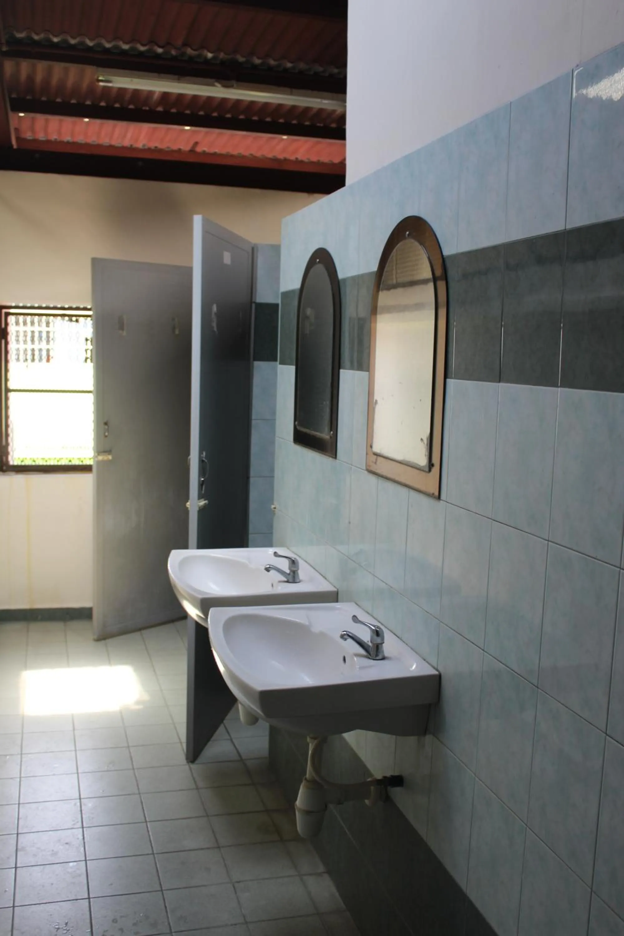 Bathroom in Old Penang Hotel - Trang Road