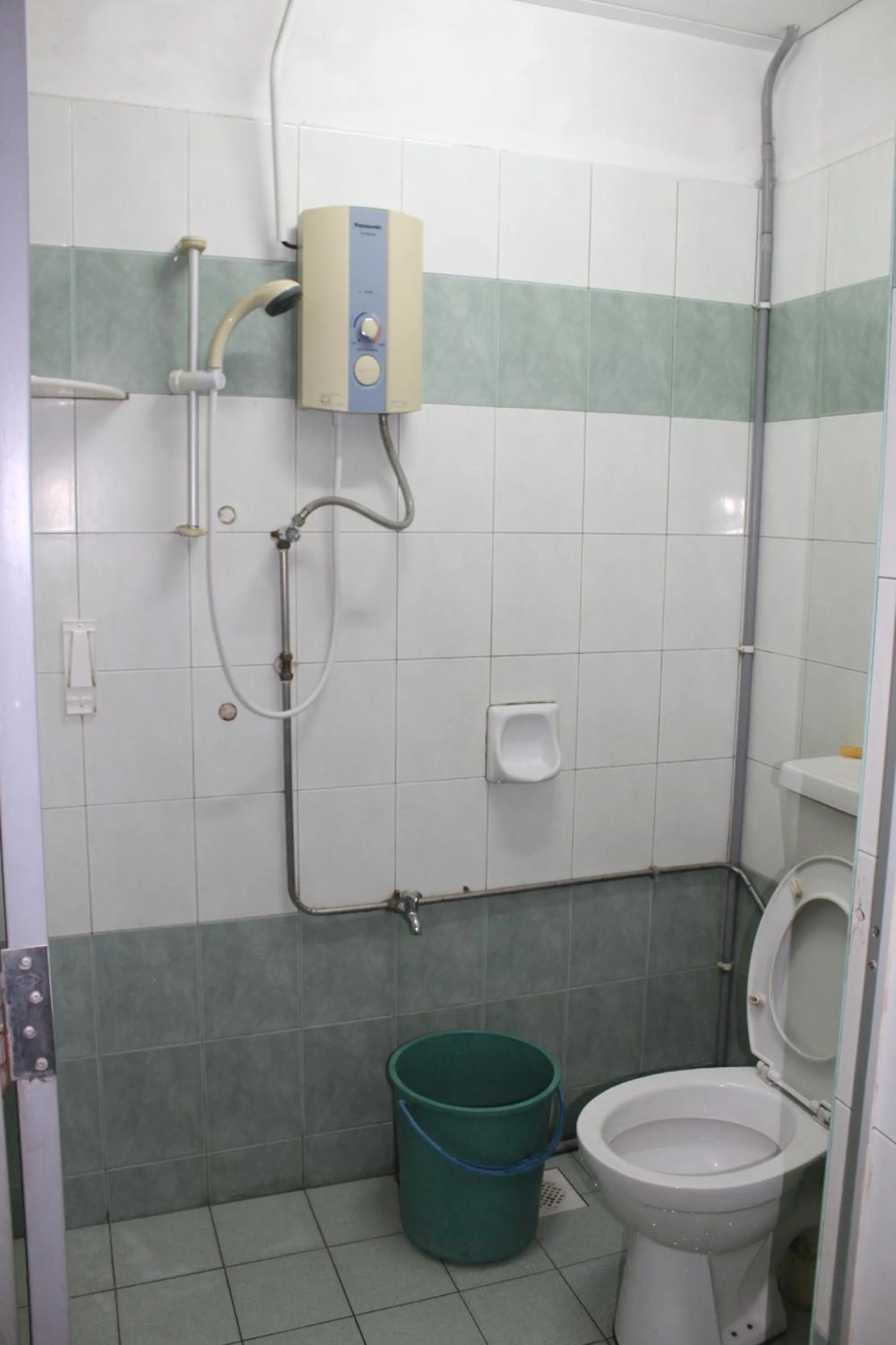 Bathroom in Old Penang Hotel - Trang Road