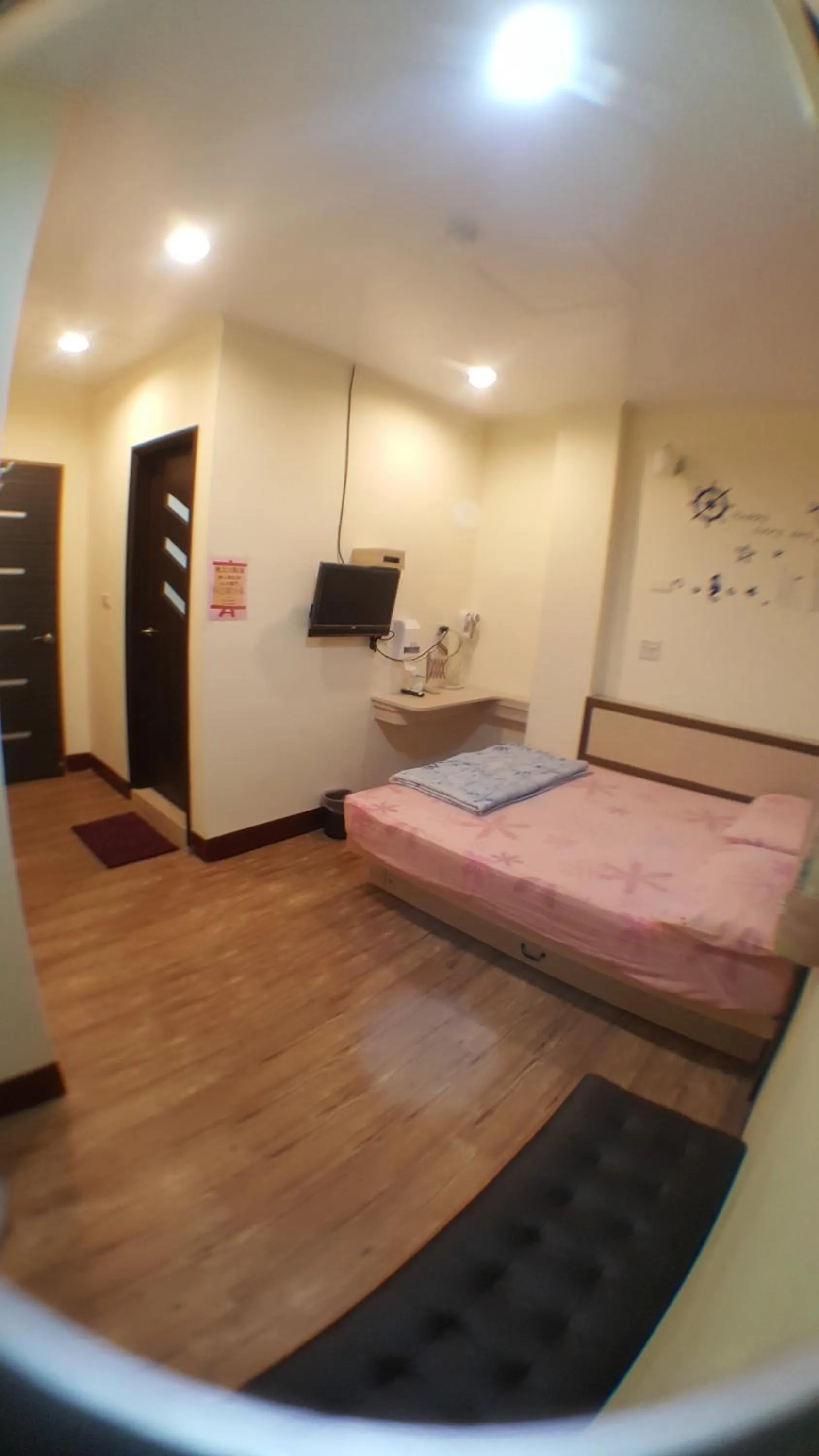 Bedroom, Bed in 龍園旅館Long Yuan Hotel