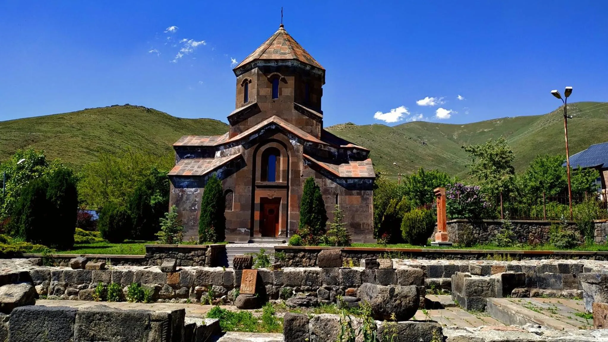 Property building in Aragats Hotel