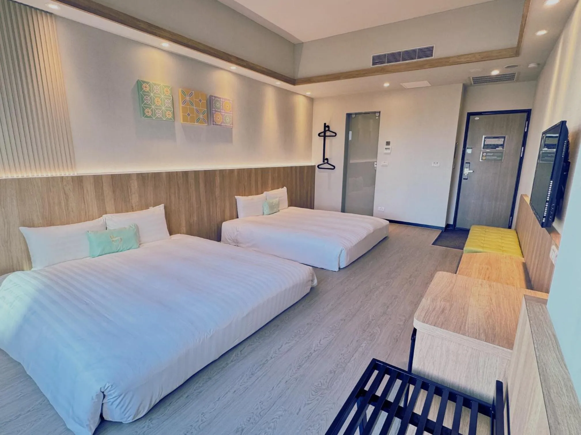 Photo of the whole room, Bed in Hotel Liyaou