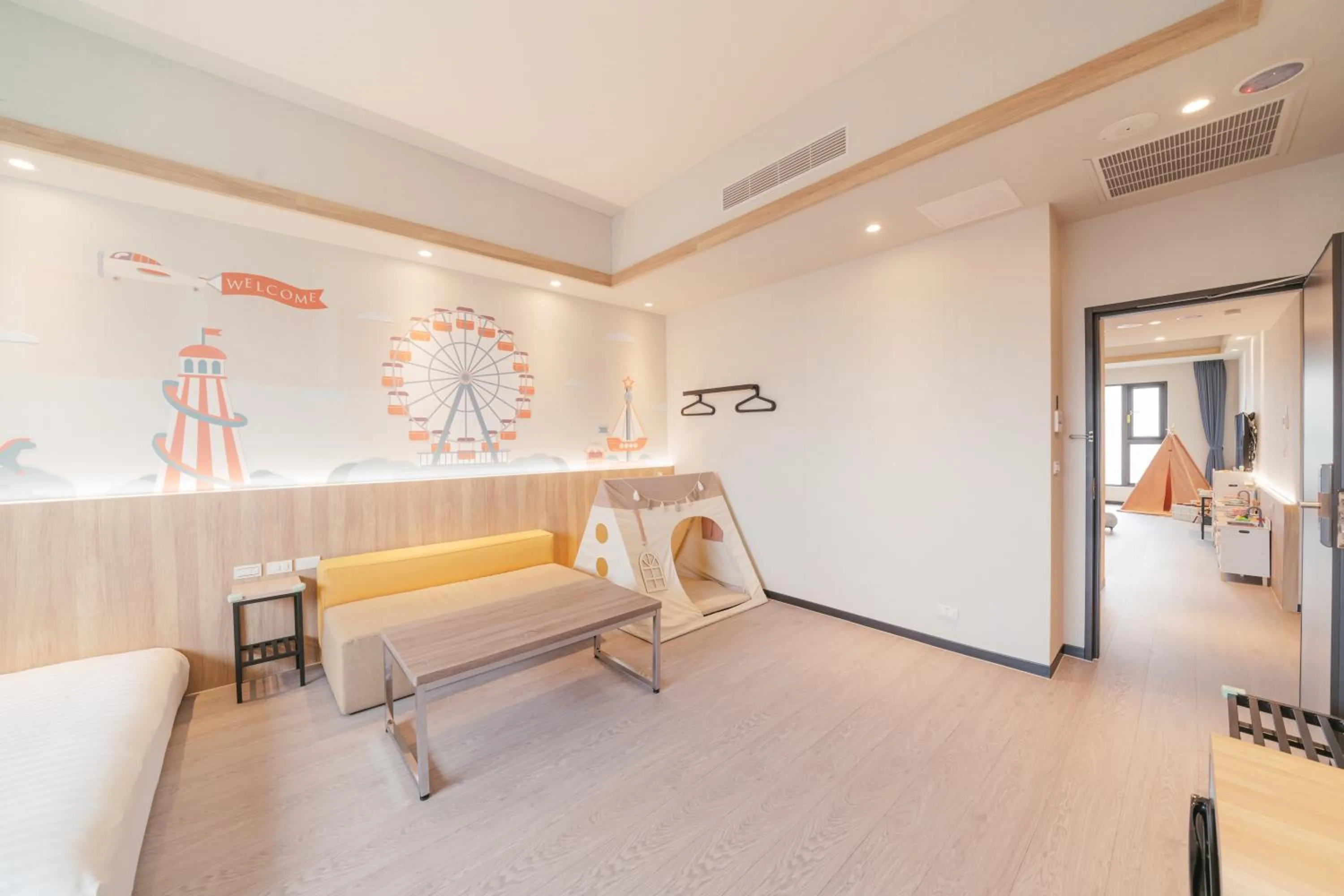 Children play ground, Bed in Hotel Liyaou